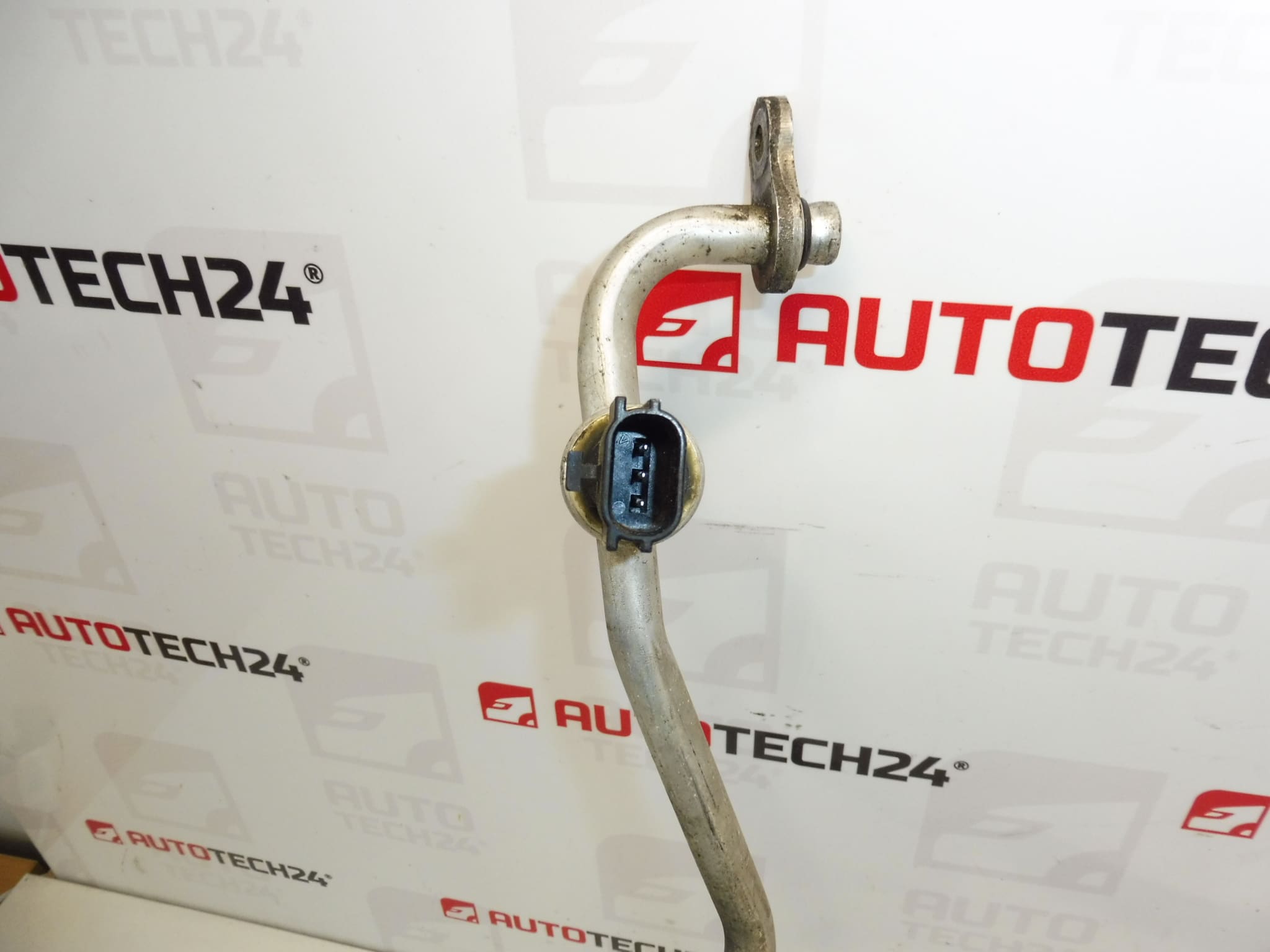 Tubo de climatización para Peugeot 4007 / Citroën C-Crosser 1606380480 - Imagen 2