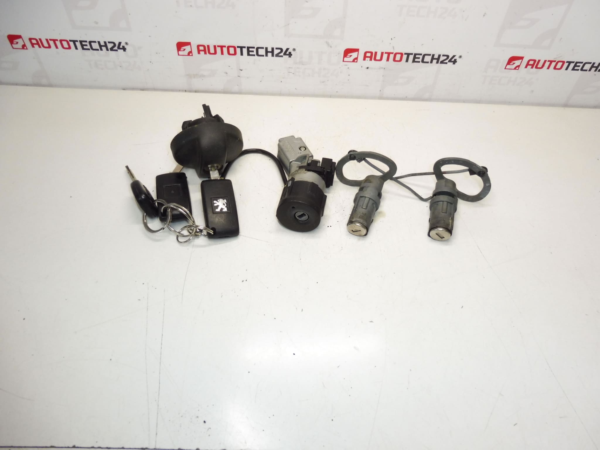 Conjunto de Citroën C8 Peugeot 807 + 2 Key 4162TA 4162KJ