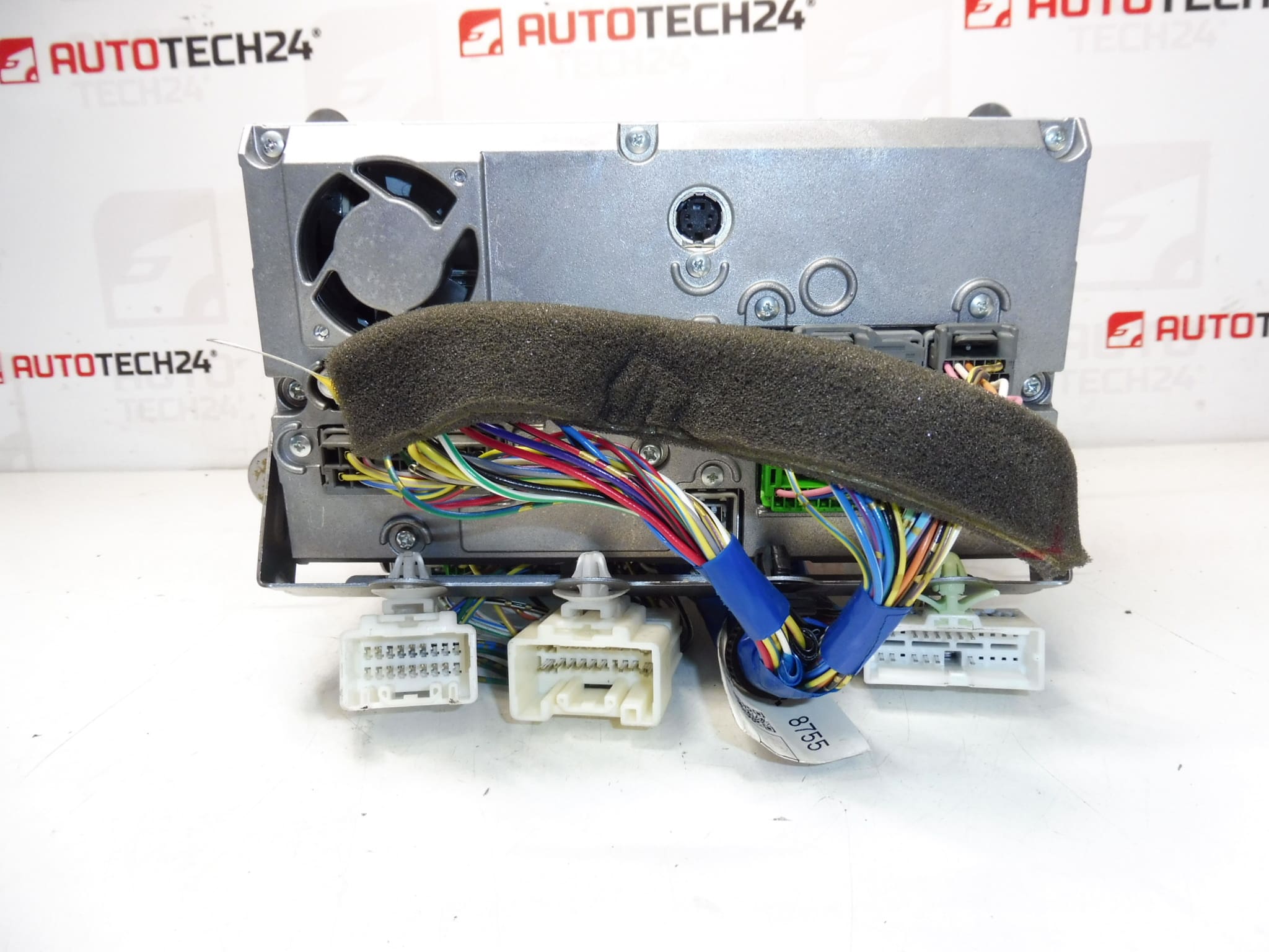 Radio/Navegador para Citroën C-Crosser 8750A139 6574P0 - Imagen 2