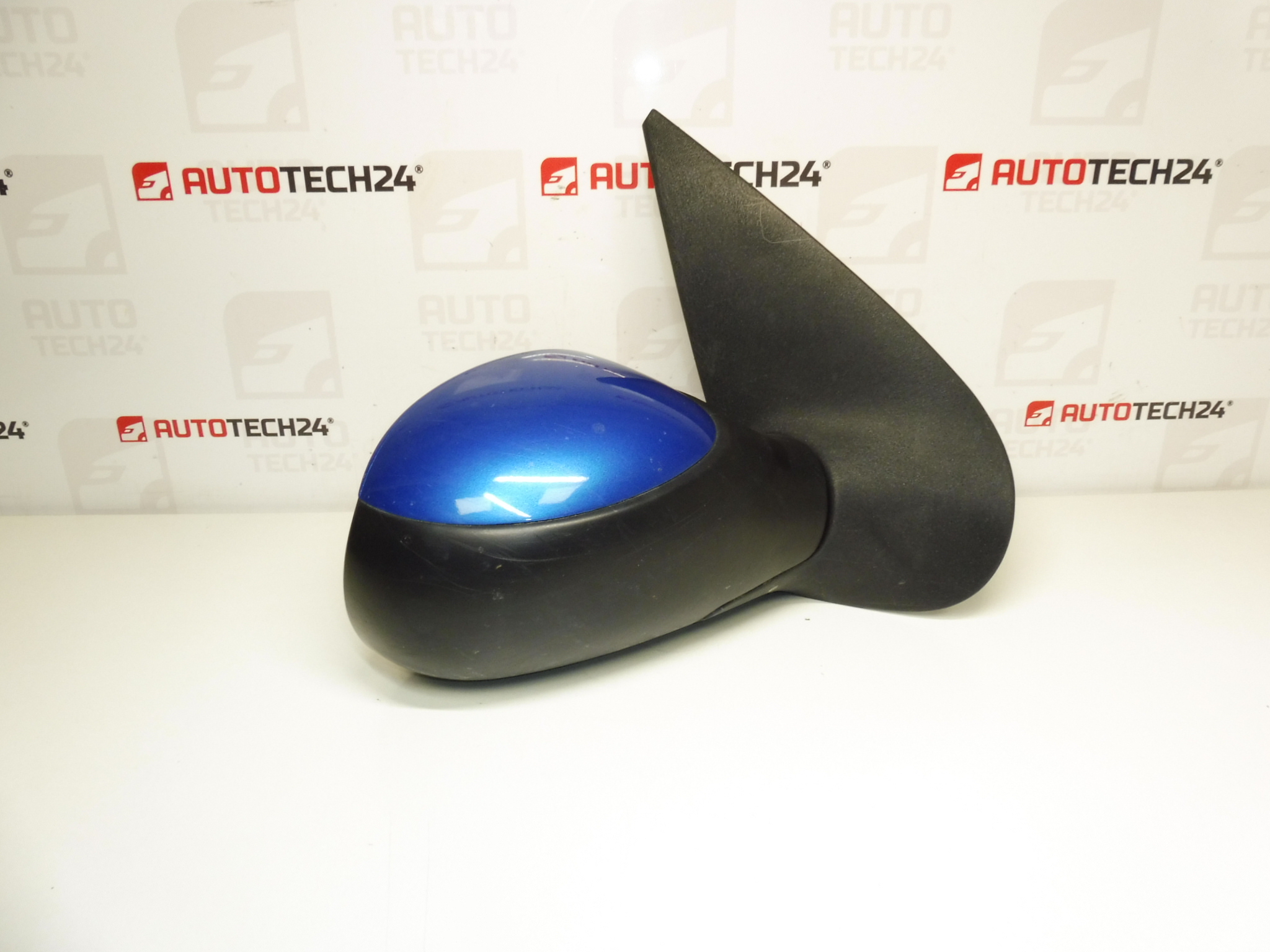 Retrovisor derecho Peugeot 206 KMFD 96437171XT 8148XY