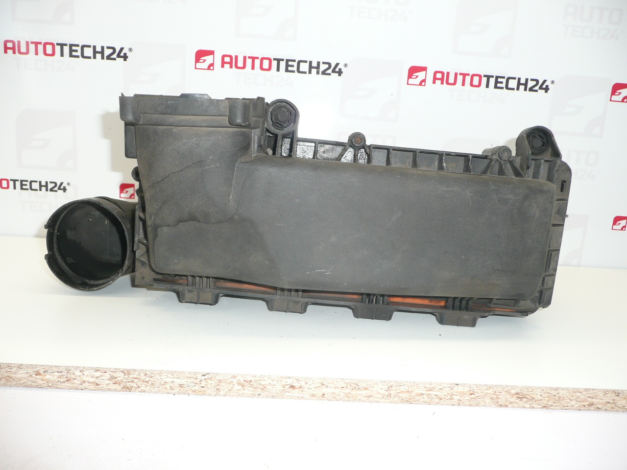 Caja filtro Citroën Peugeot 1.6 HDI 9663365980