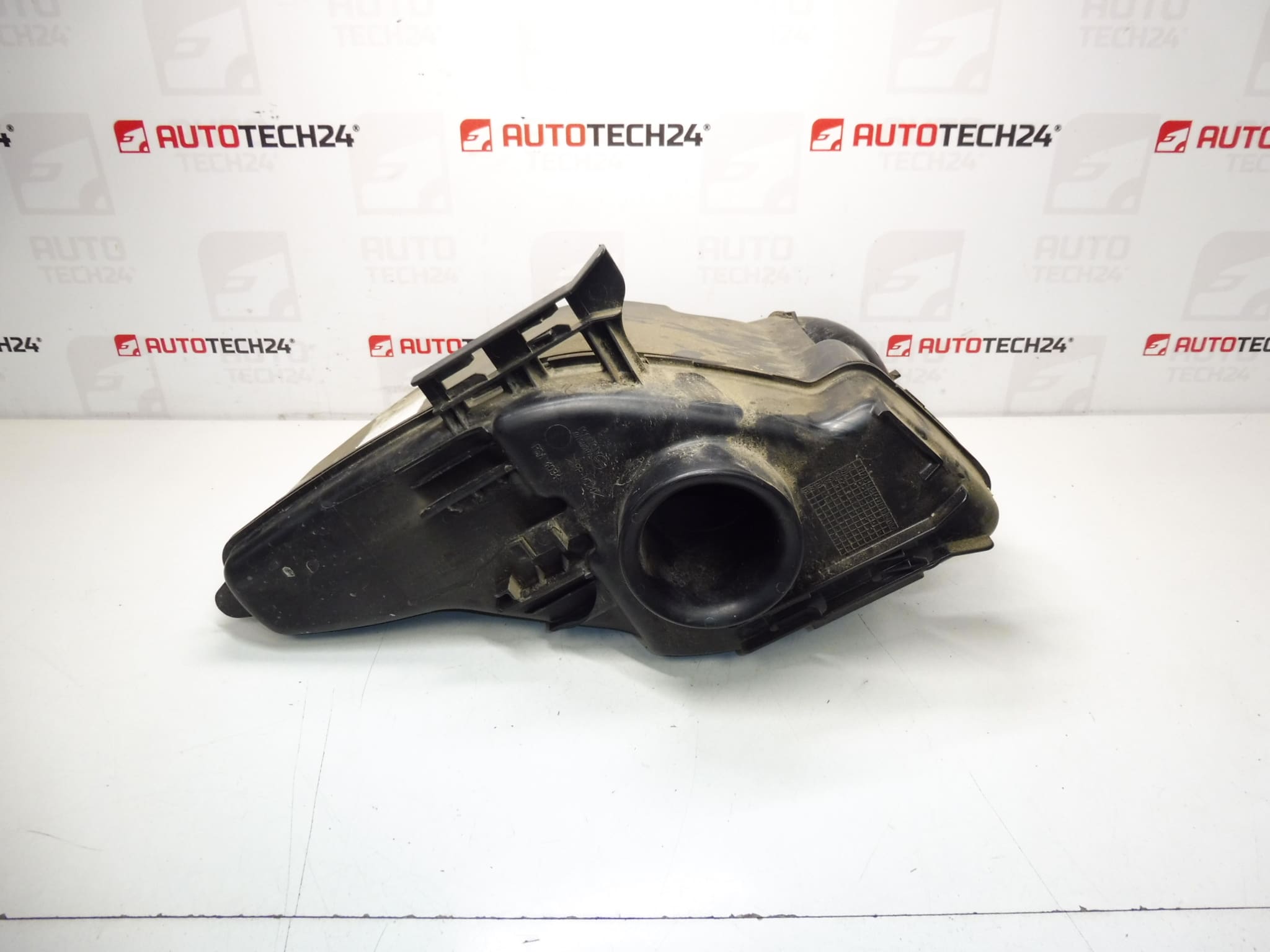 Resonador de admisión de aire 1.4 VTI 70 kW 8FS Citroën Peugeot 9656237880 1436L6