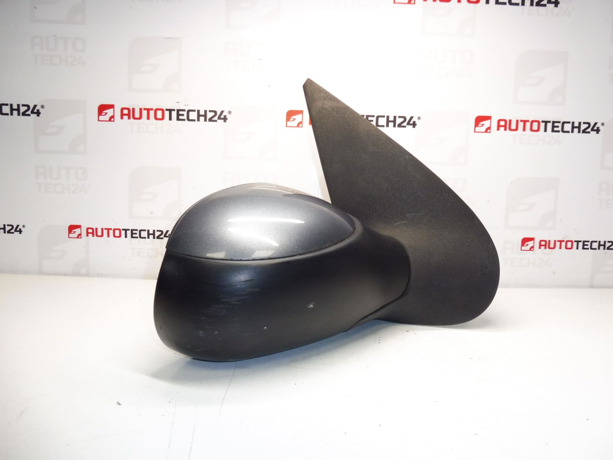 Retrovisor derecho Peugeot 206 KTH 96437171XT 8148XY