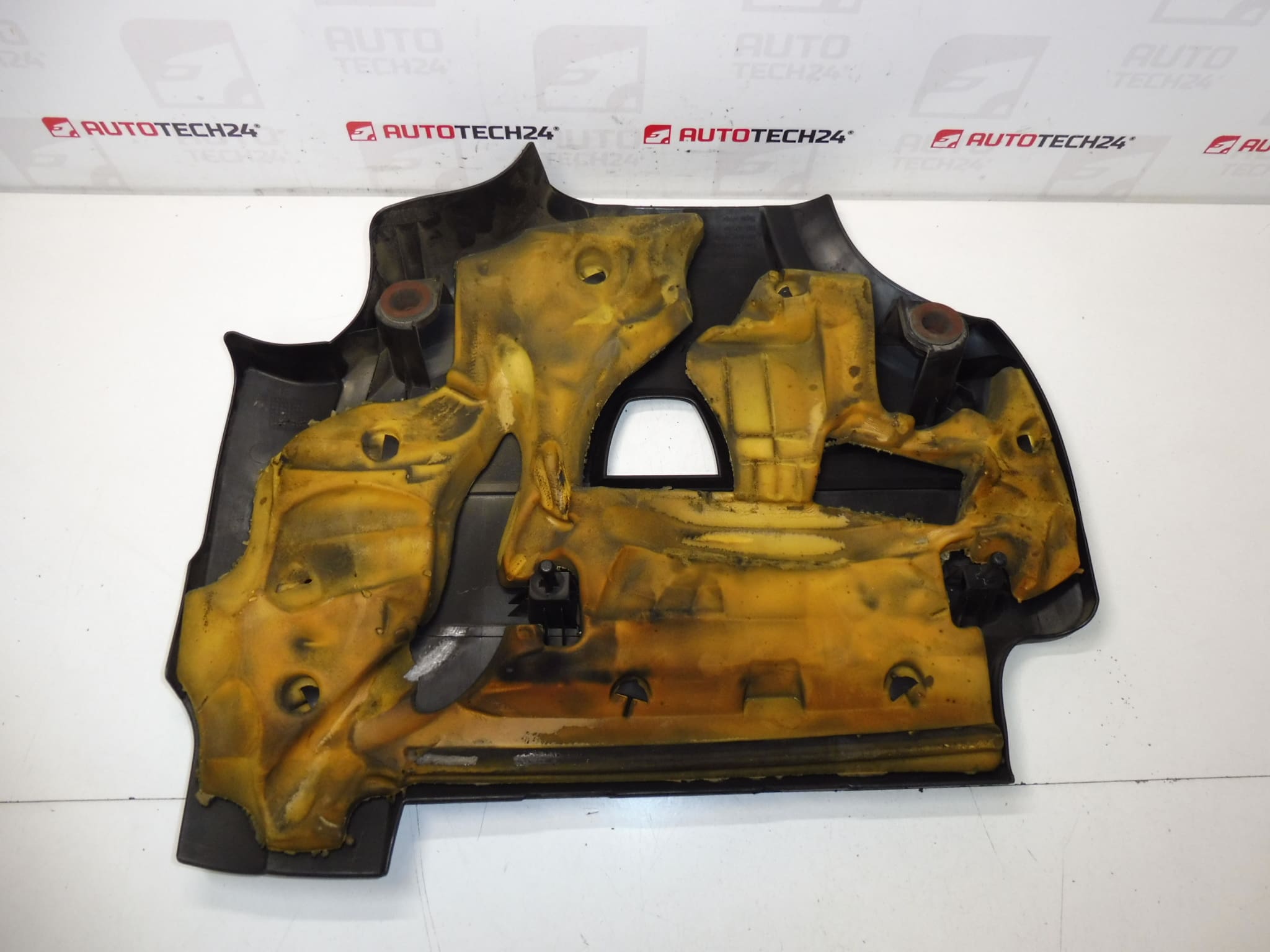 Tapa motor 2.0 HDI Citroën Peugeot 9686165680 0137F0 - Imagen 2