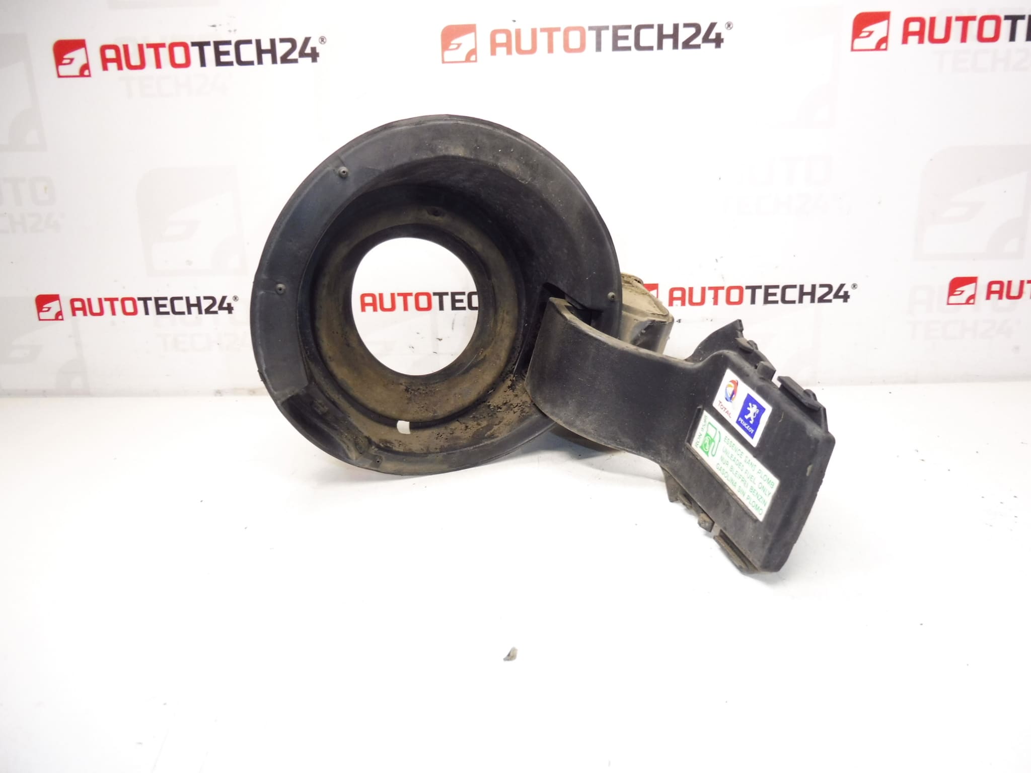 Tapón depósito Peugeot 308 1518C9