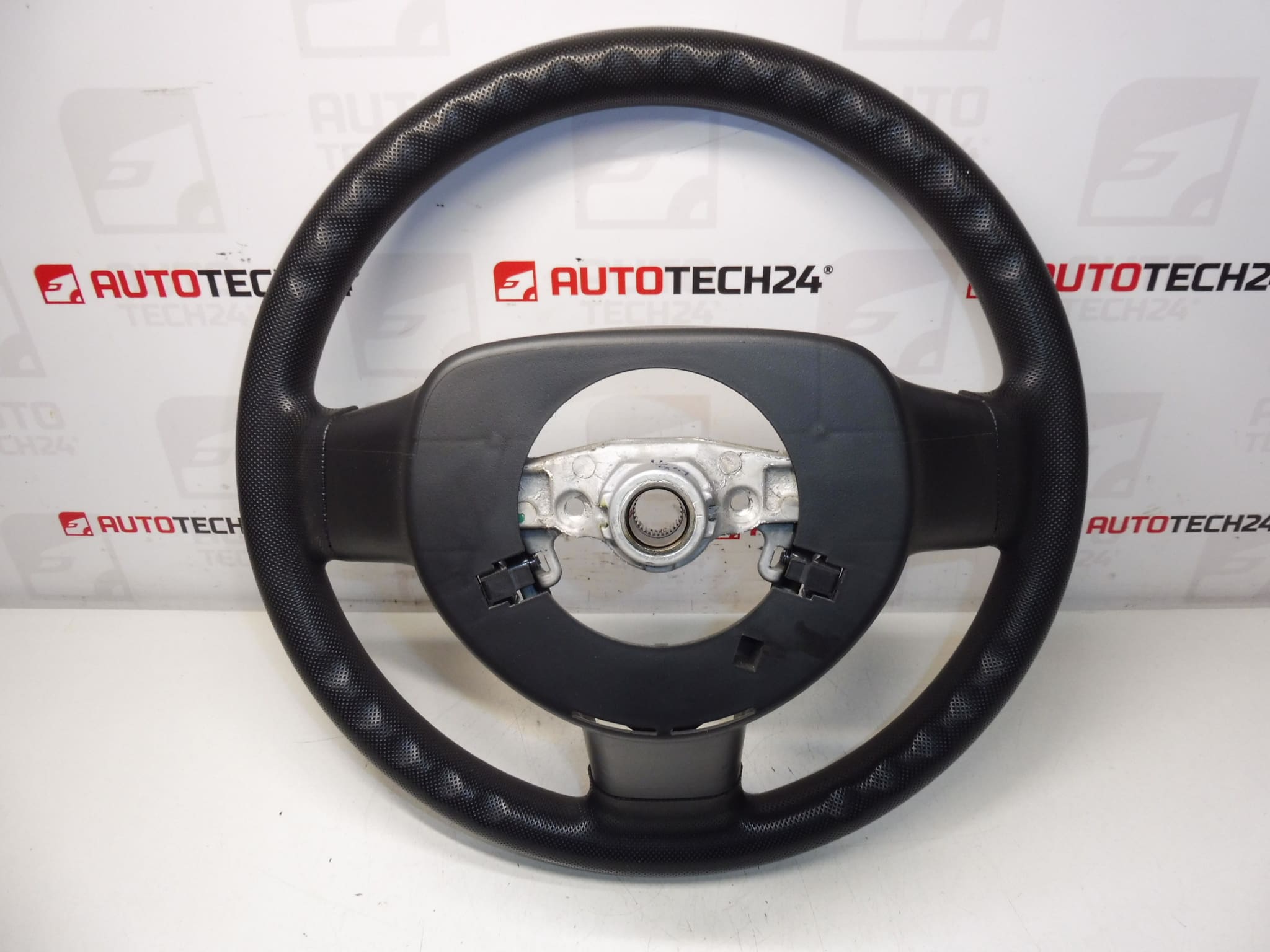Volante Citroen C1 Peugeot 107 por 2012 4109GNG - Imagen 2