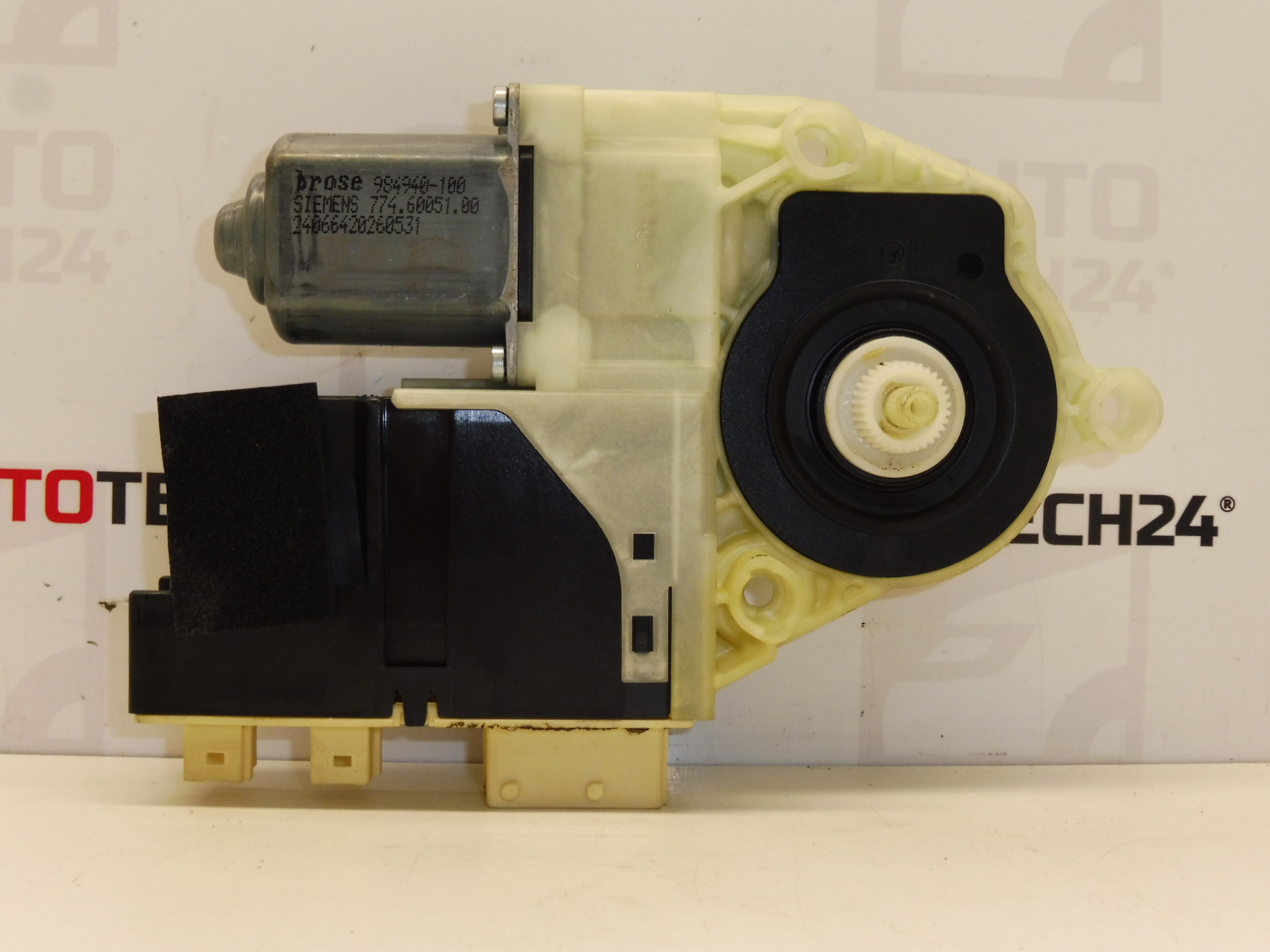 Motor elevalunas pasajero Citroën C4 9647441780 9222R4