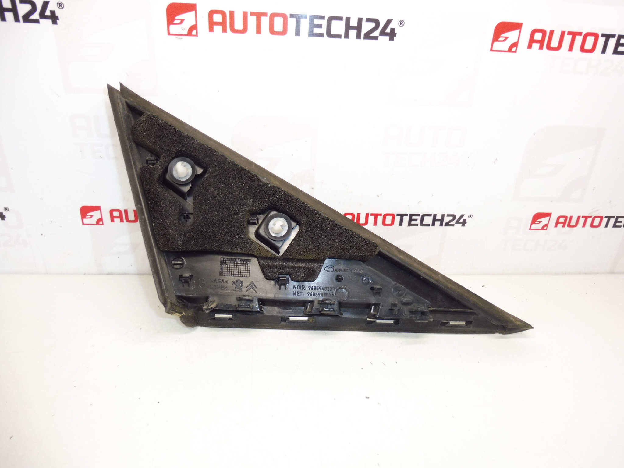 Tapa delante del espejo izquierdo Peugeot 3008 y 5008 96859483XT 9025Z0