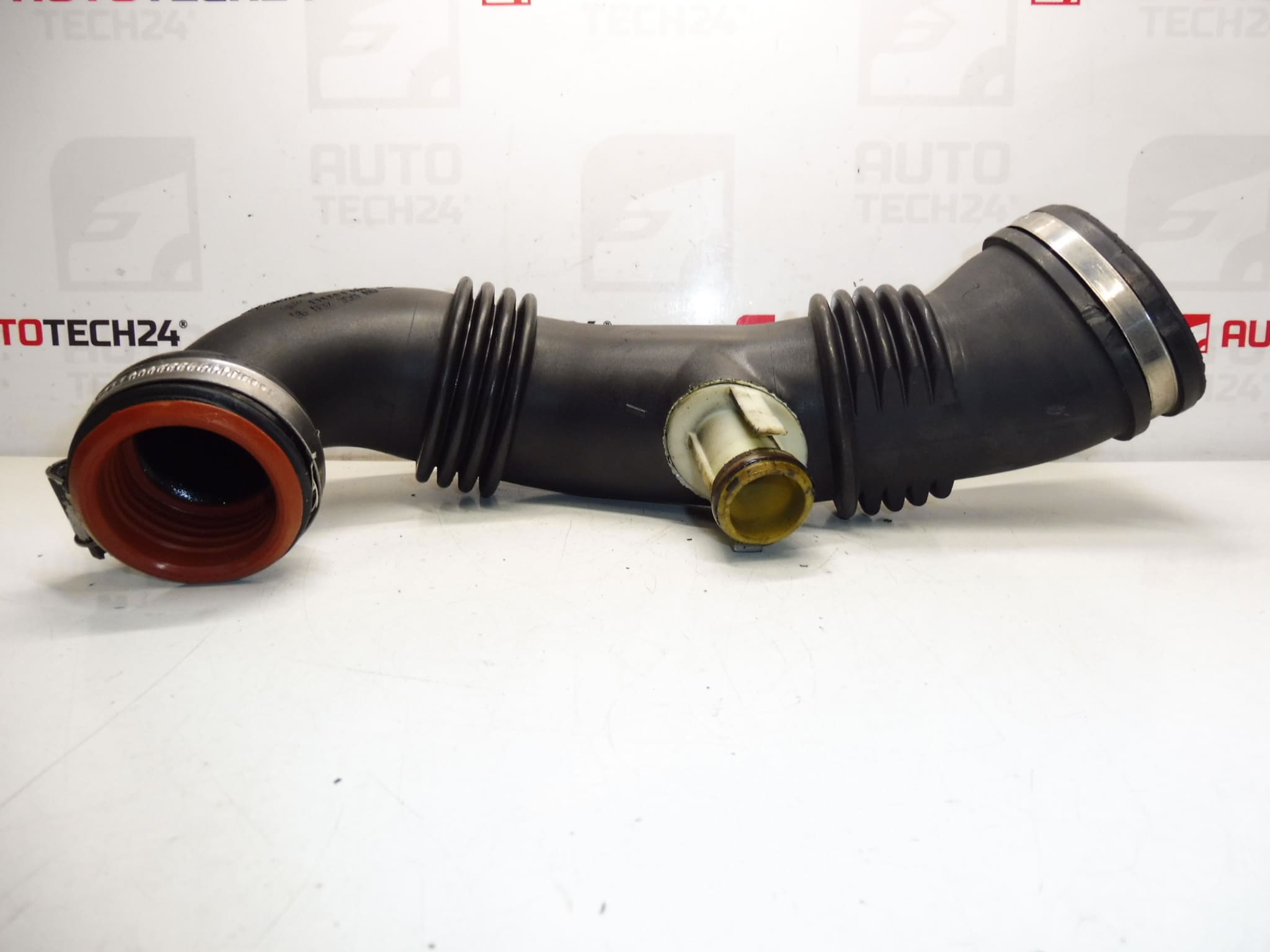 Colector de admisión turbo 1.6 HDI Citroën Peugeot 9683735980 1434E1 - Imagen 2
