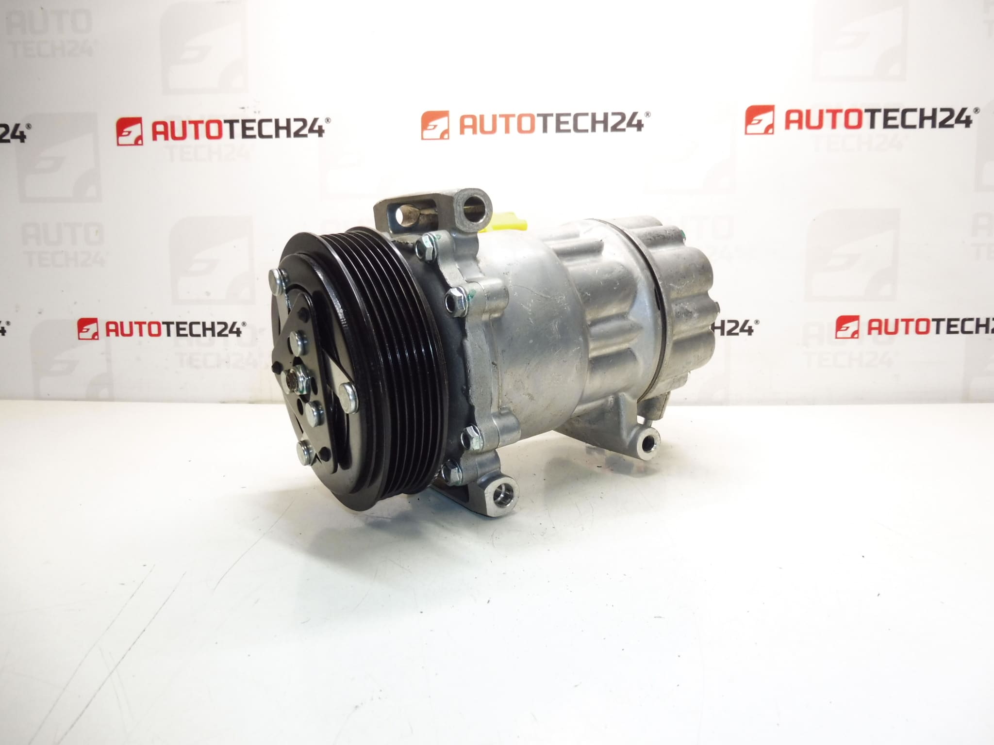 Compresor aire acondicionado nuevo MAHLE SD6C12 1355F 9659875780