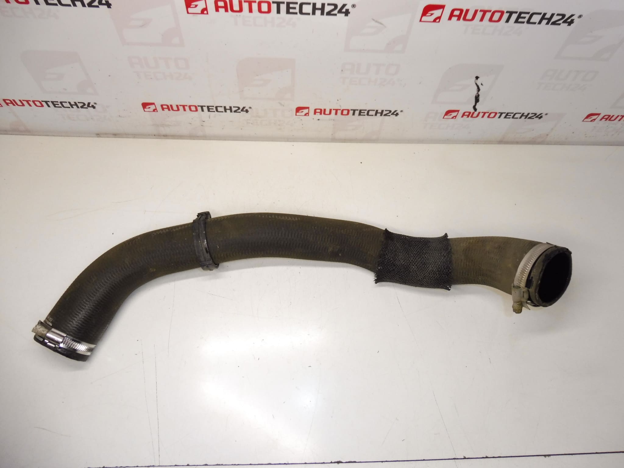 Toma de aire 1.5 HDI Citroën Peugeot 9820100680 - Imagen 2