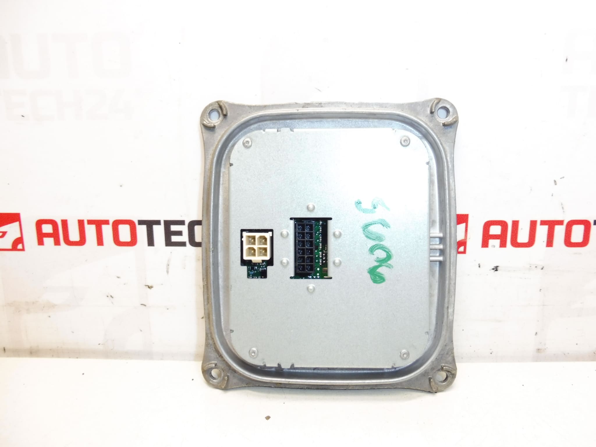 Unidad de faro LED Peugeot 308 T9 1610426980 130732940300 - Imagen 2