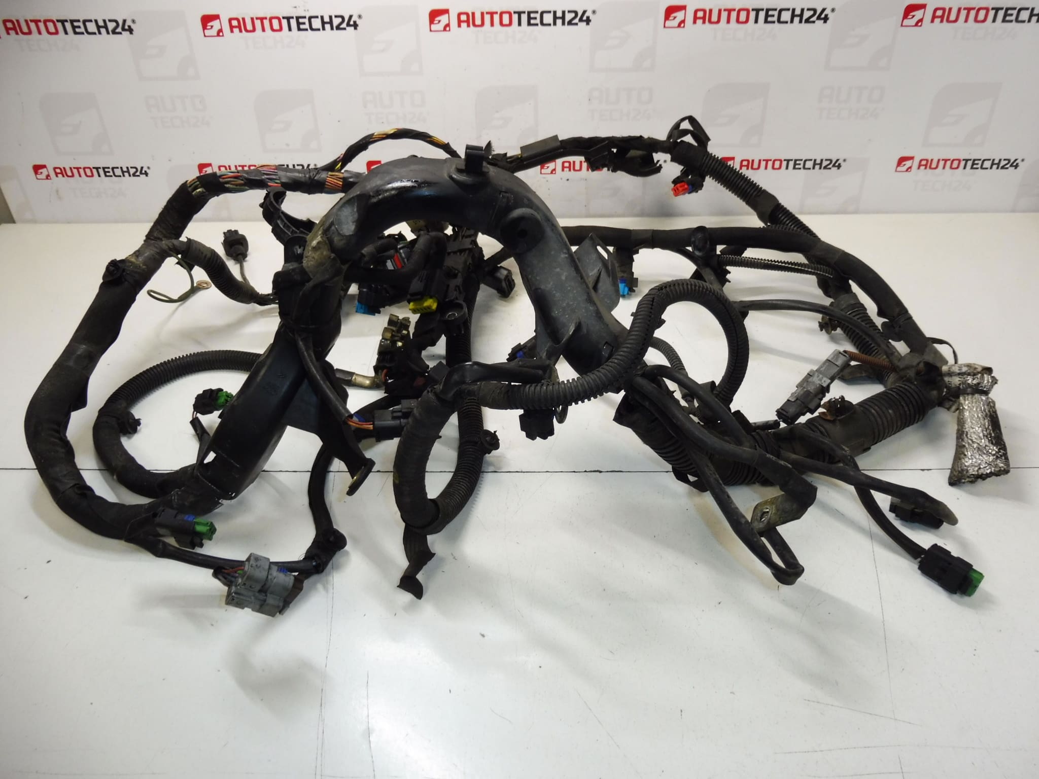 Conjunto motor principal Citroën Peugeot 1.6 HDI 9664694980 6569NW - Imagen 2