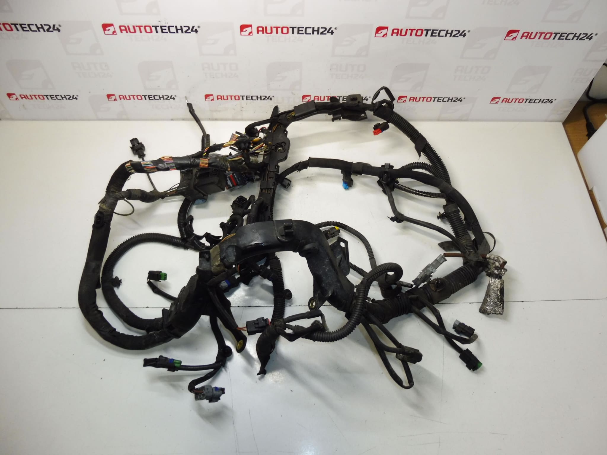 Conjunto motor principal Citroën Peugeot 1.6 HDI 9664694980 6569NW