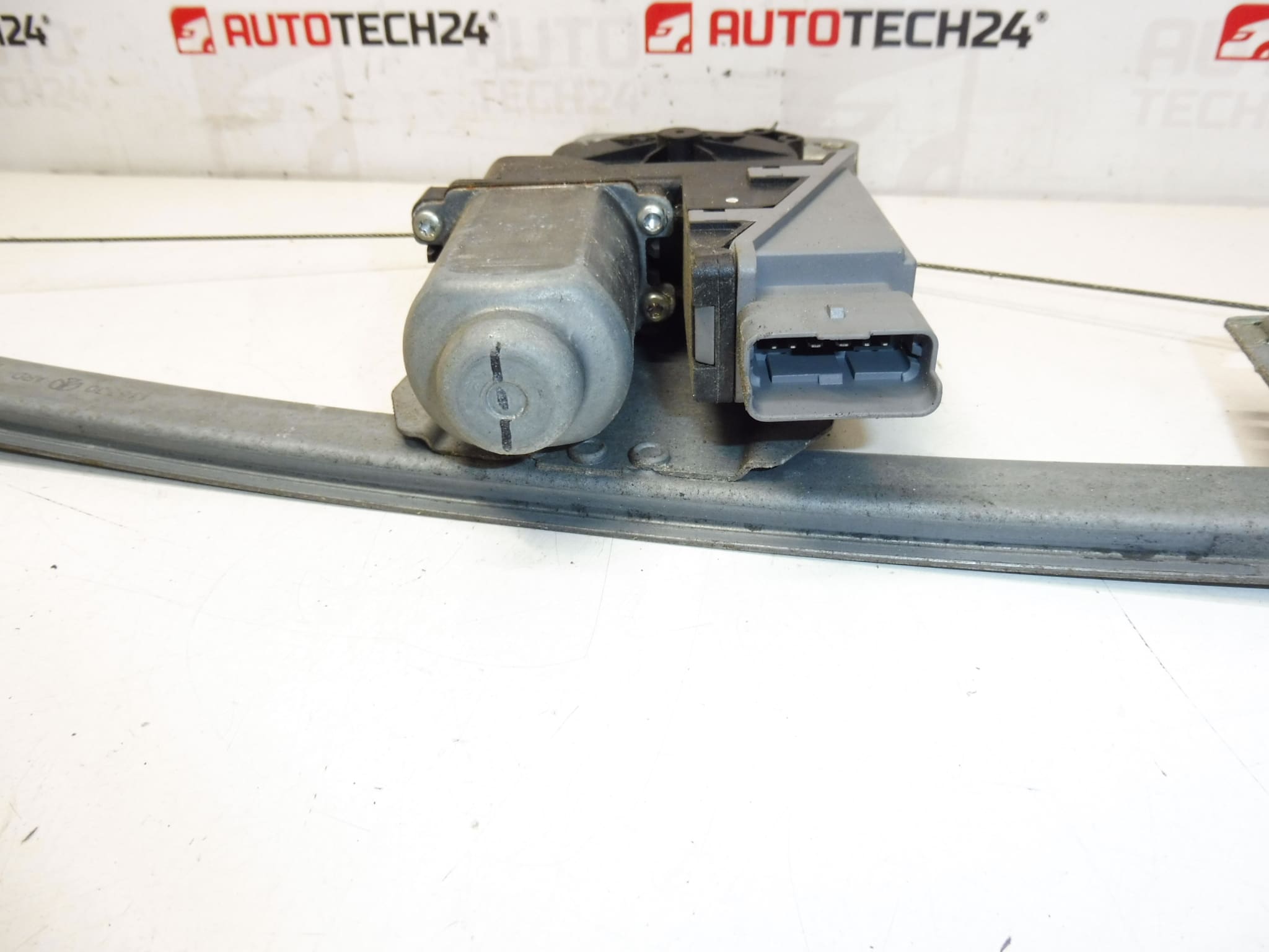 Descargar ventana trasera derecha Peugeot 307 9224A4 - Imagen 2