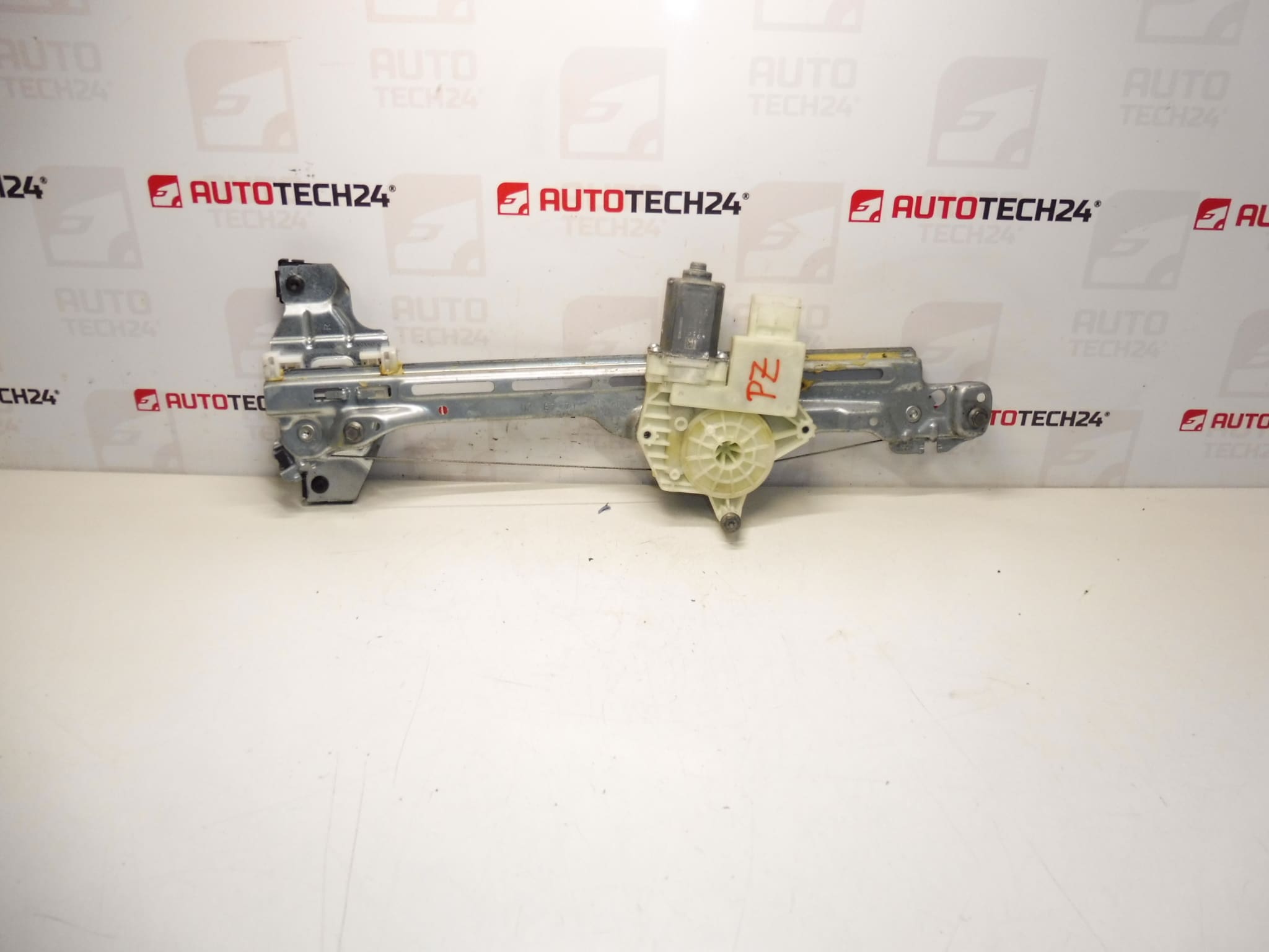 Mecanismo tirador luneta trasera Peugeot 308 T9 9800273380