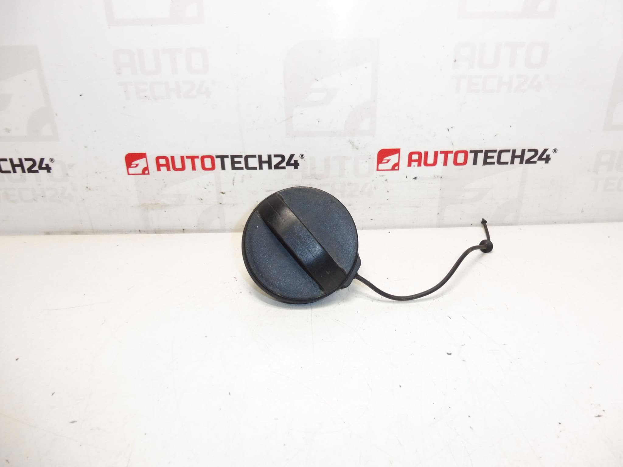 Tapón depósito Citroën Peugeot 1508N7