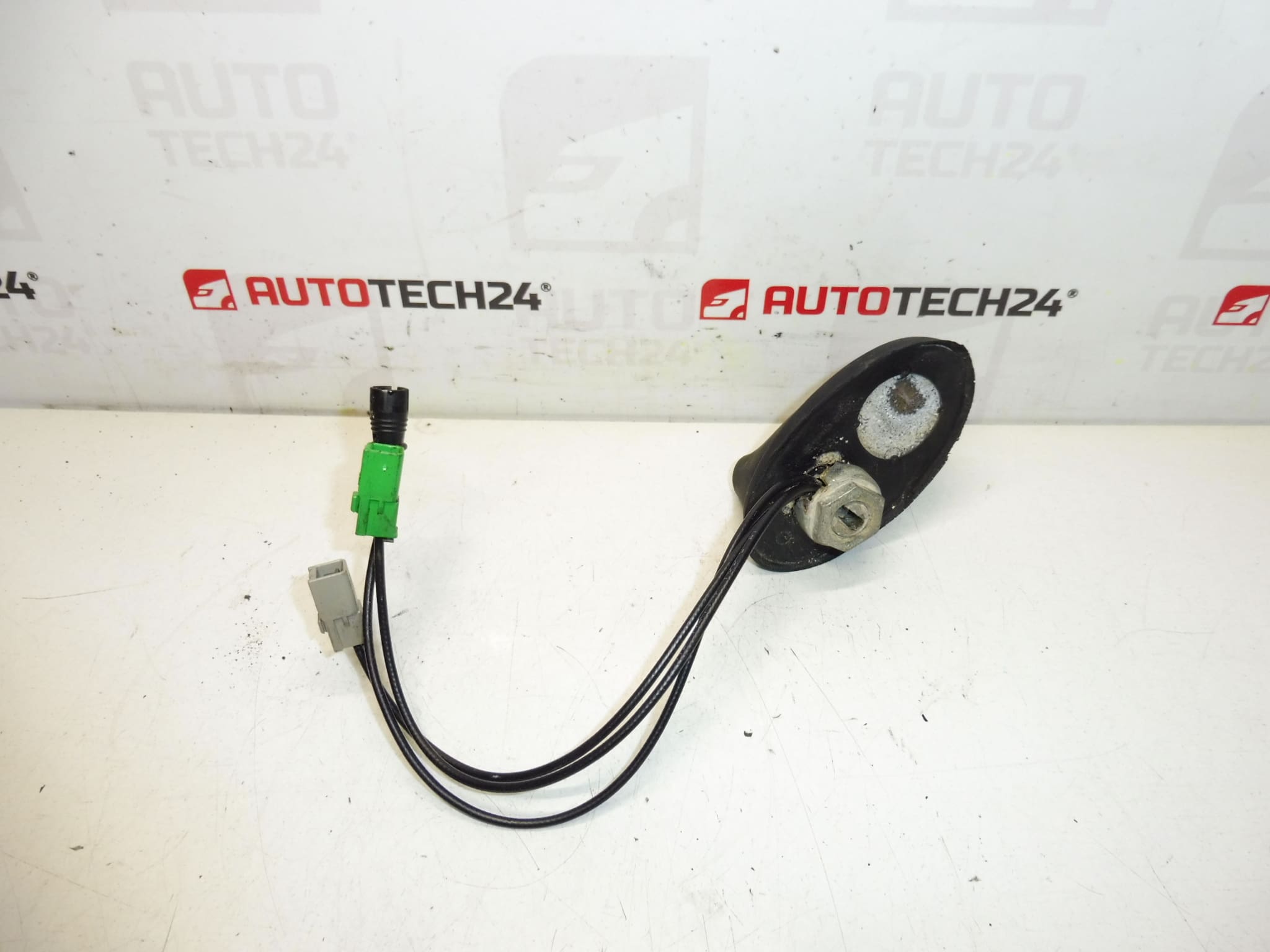 Antena Citroën Peugeot 9650911780 6561HG - Imagen 2