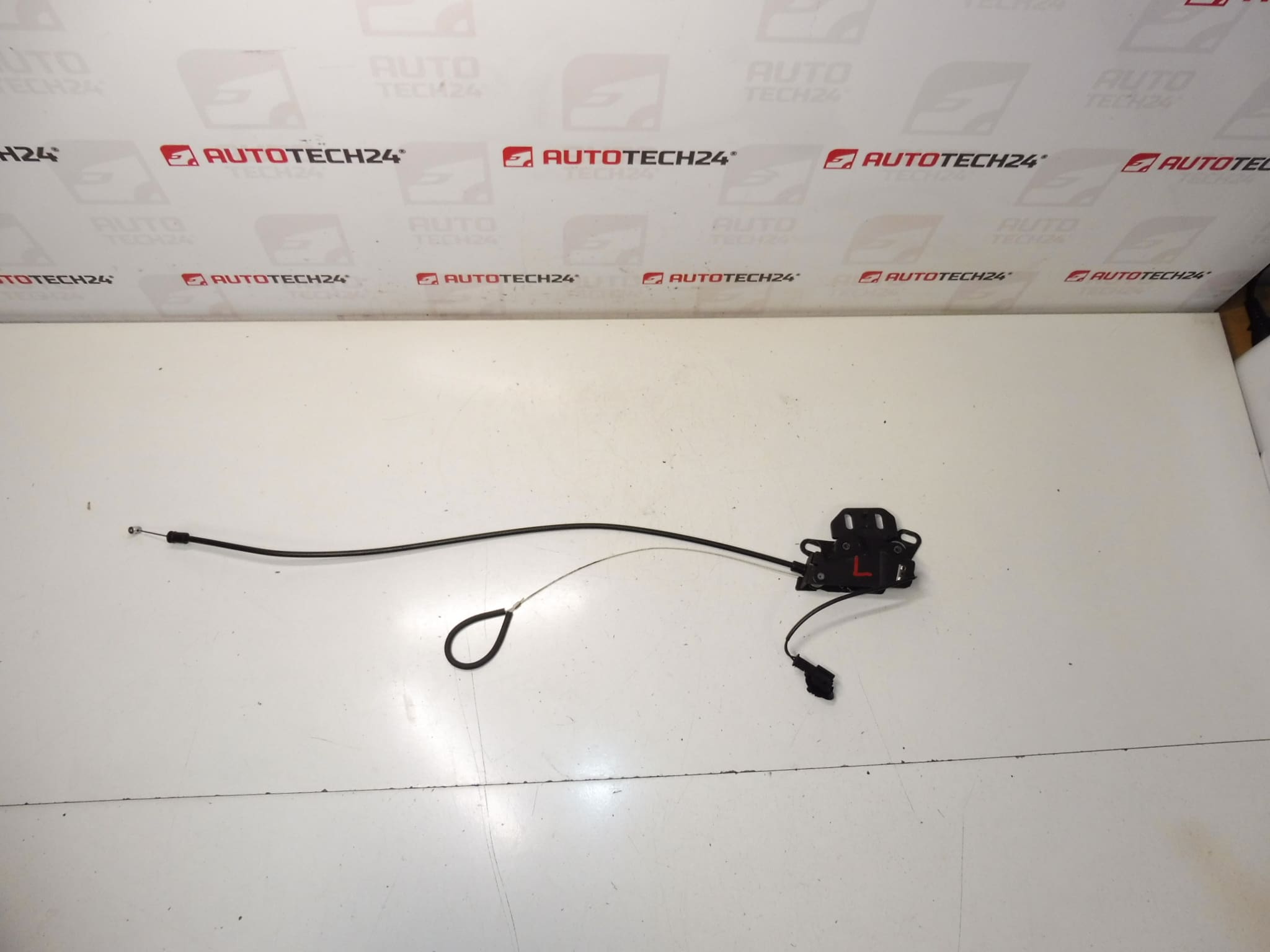 Cerradura izquierda Peugeot 307 CC 9651004680 8484L3 8484Z2
