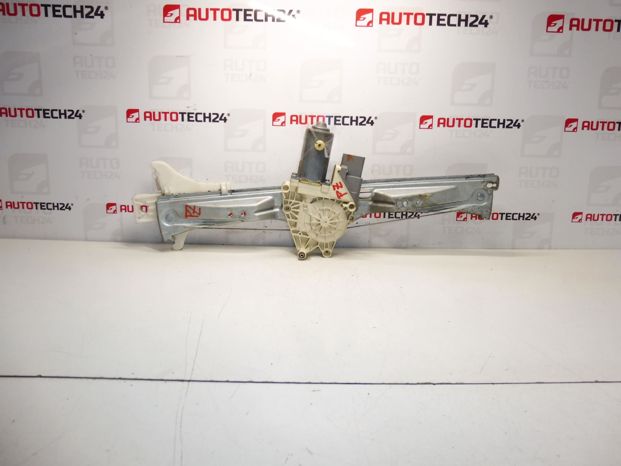 Citroën C5 01-07 Mecanismo tirador luneta trasera derecha 922467