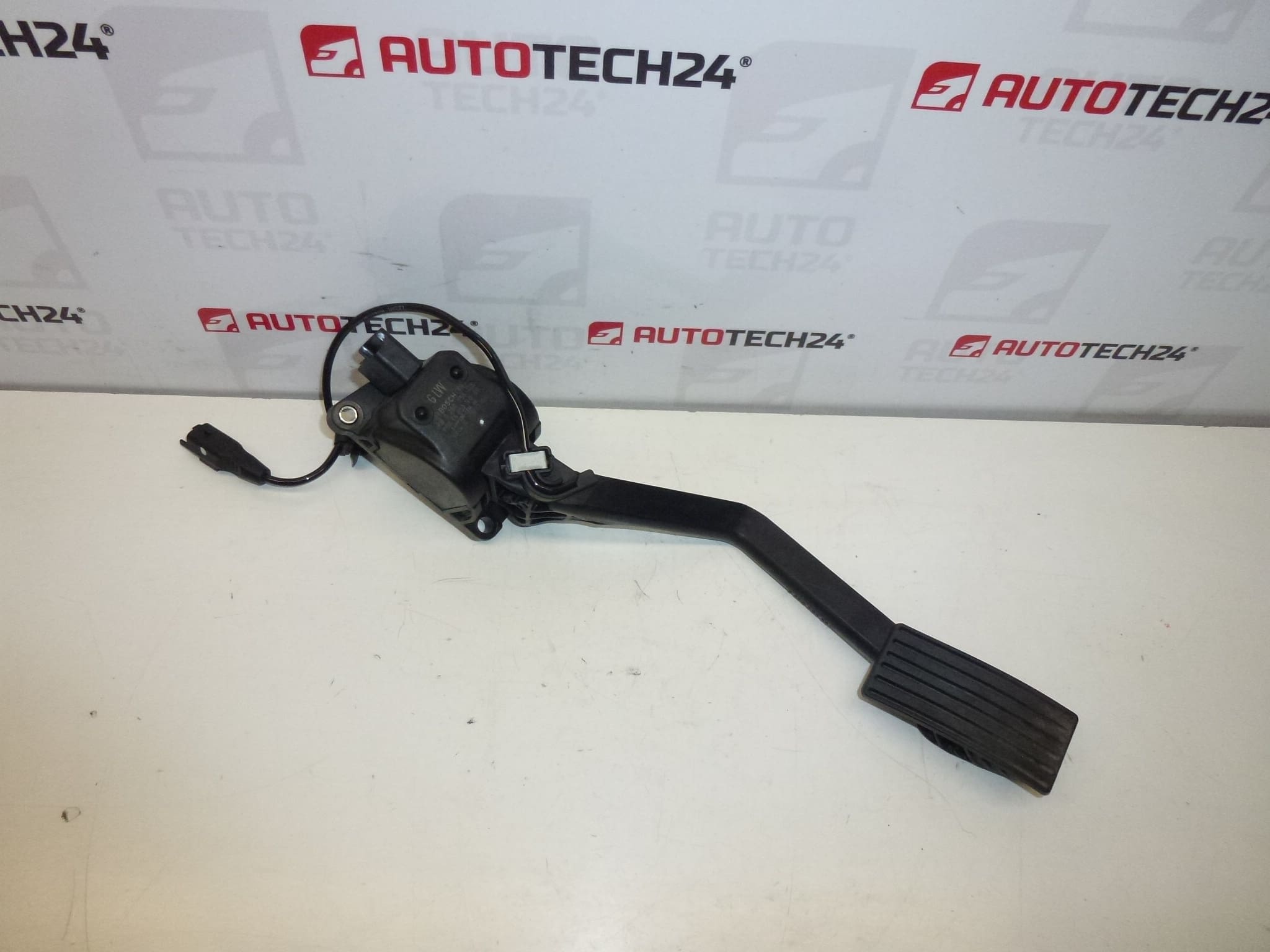 Pedal de gas Citroën Peugeot Bosch 1601Z0 1601EK