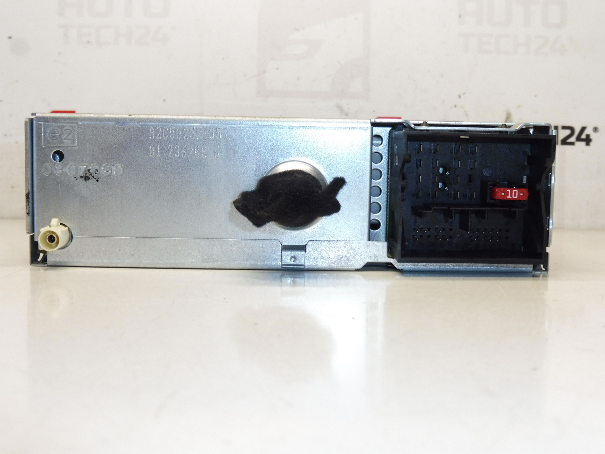 Radio para coche CD MP3 Continental RD4N1M-03 Citroën Peugeot 96662669XT