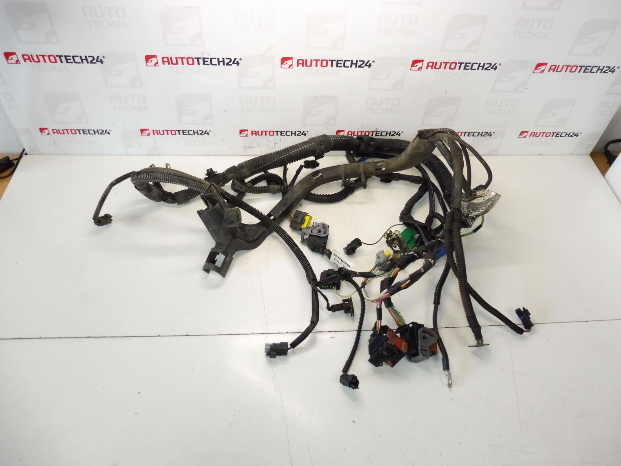 Cableado motor Citroën Peugeot 1.6 16V NFU 9663466280 6569FG