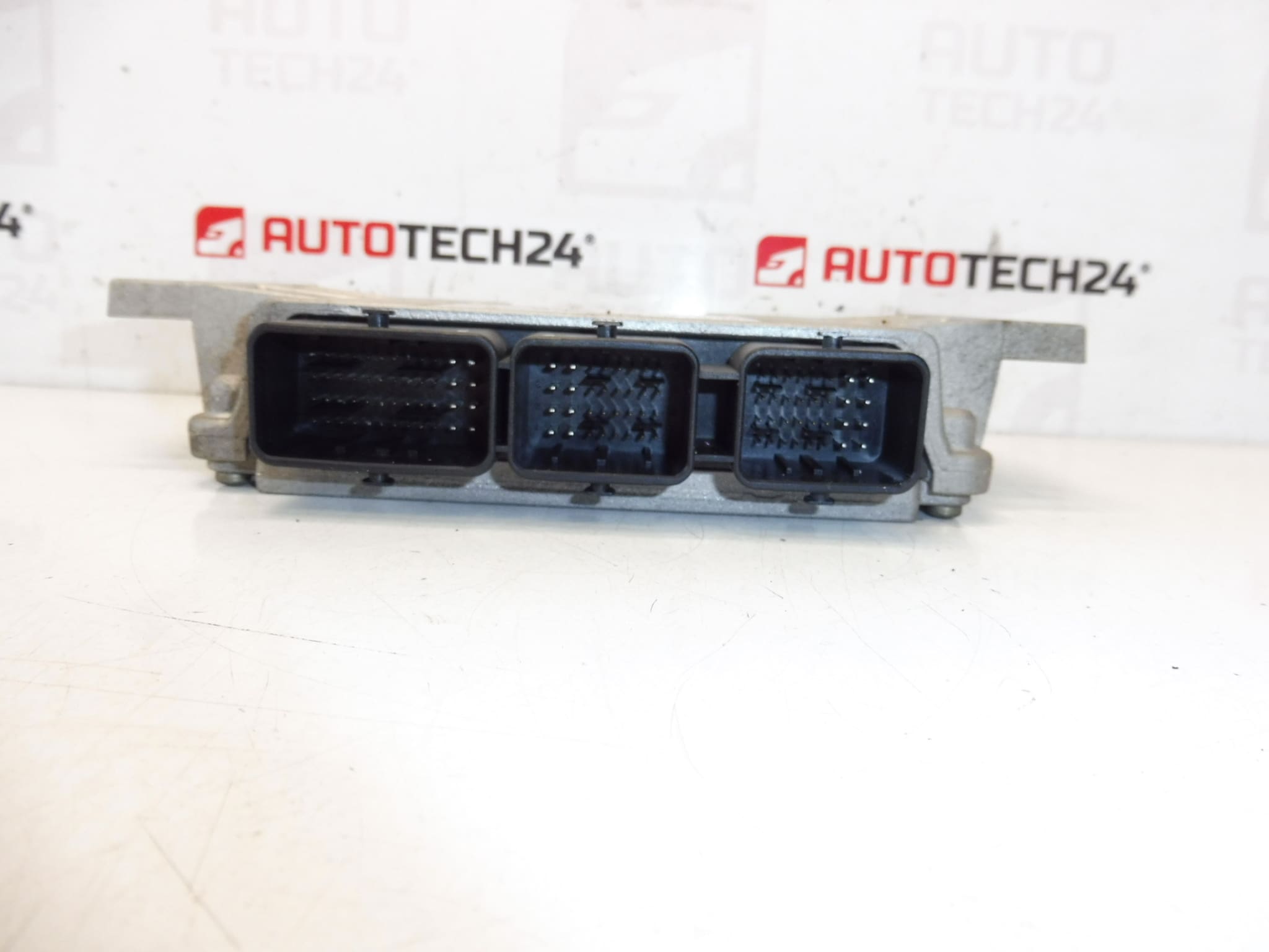 Unidad de control ECU IAW 6LPB 2.0 16V Citroën Peugeot 9660774680 9659580780 - Imagen 2