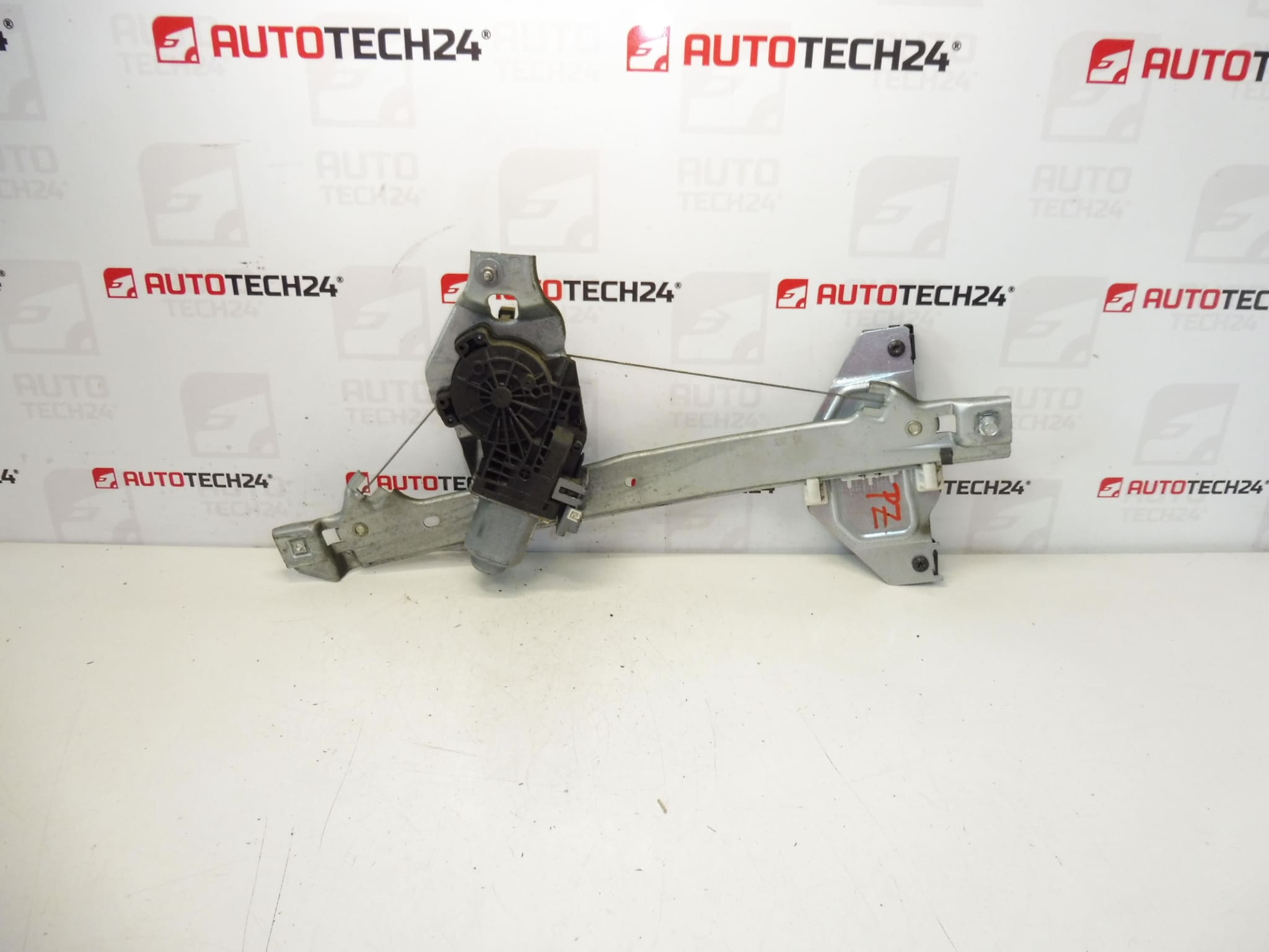 Citroën C3 II A51 9224G3 Mecanismo retractor luneta trasera derecha