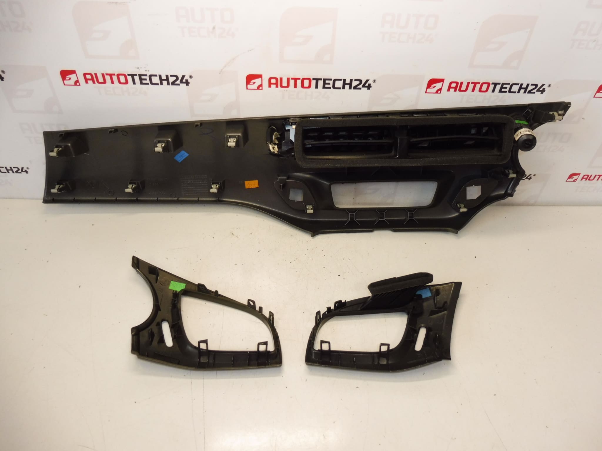 Juego de revestimiento del salpicadero Citroën C3 II A51 9685748677 96857498ZD 96857501ZD - Imagen 2