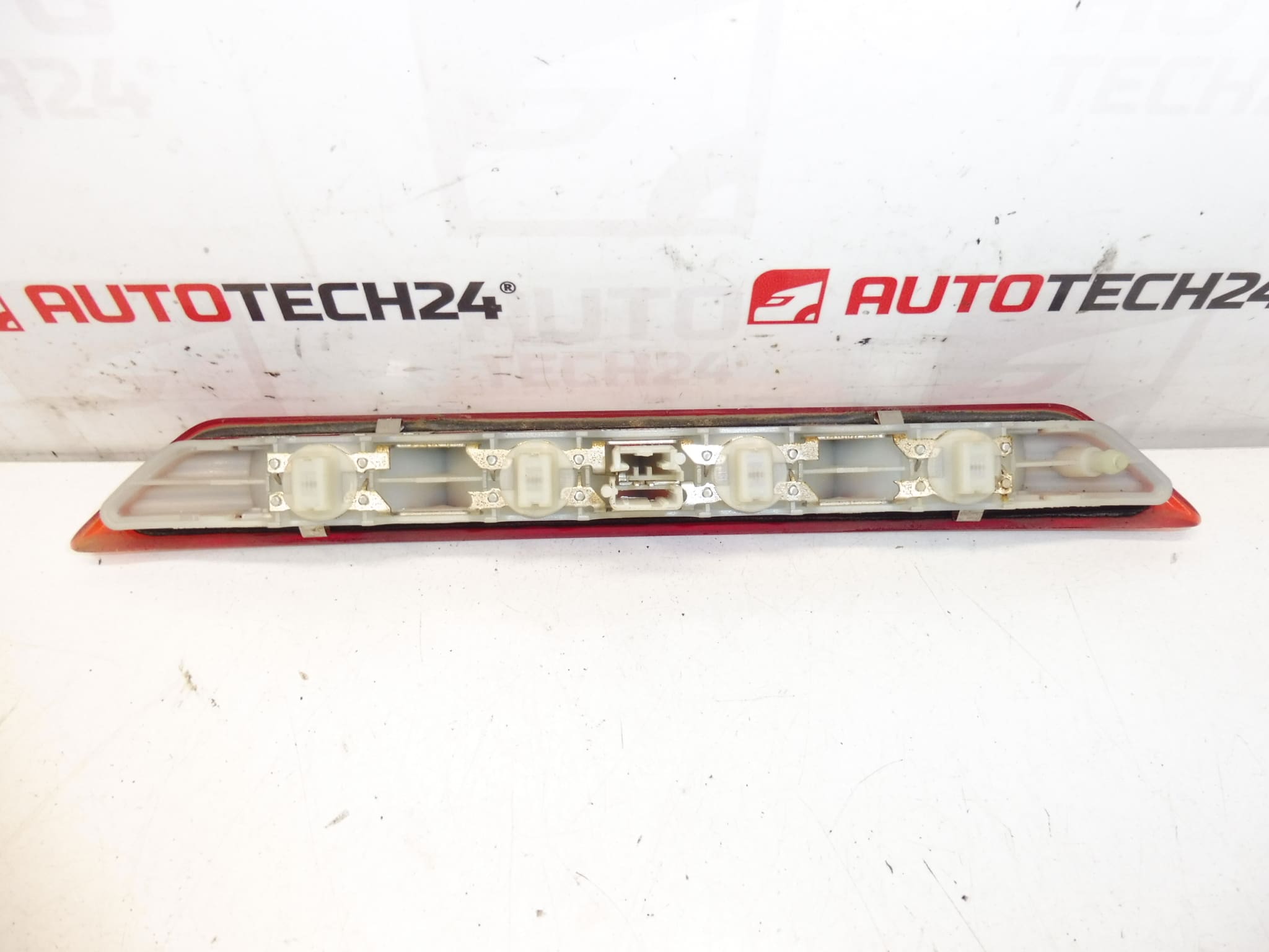 Luz de freno adicional Citroën C3 II 9683116580 6351JS - Imagen 2