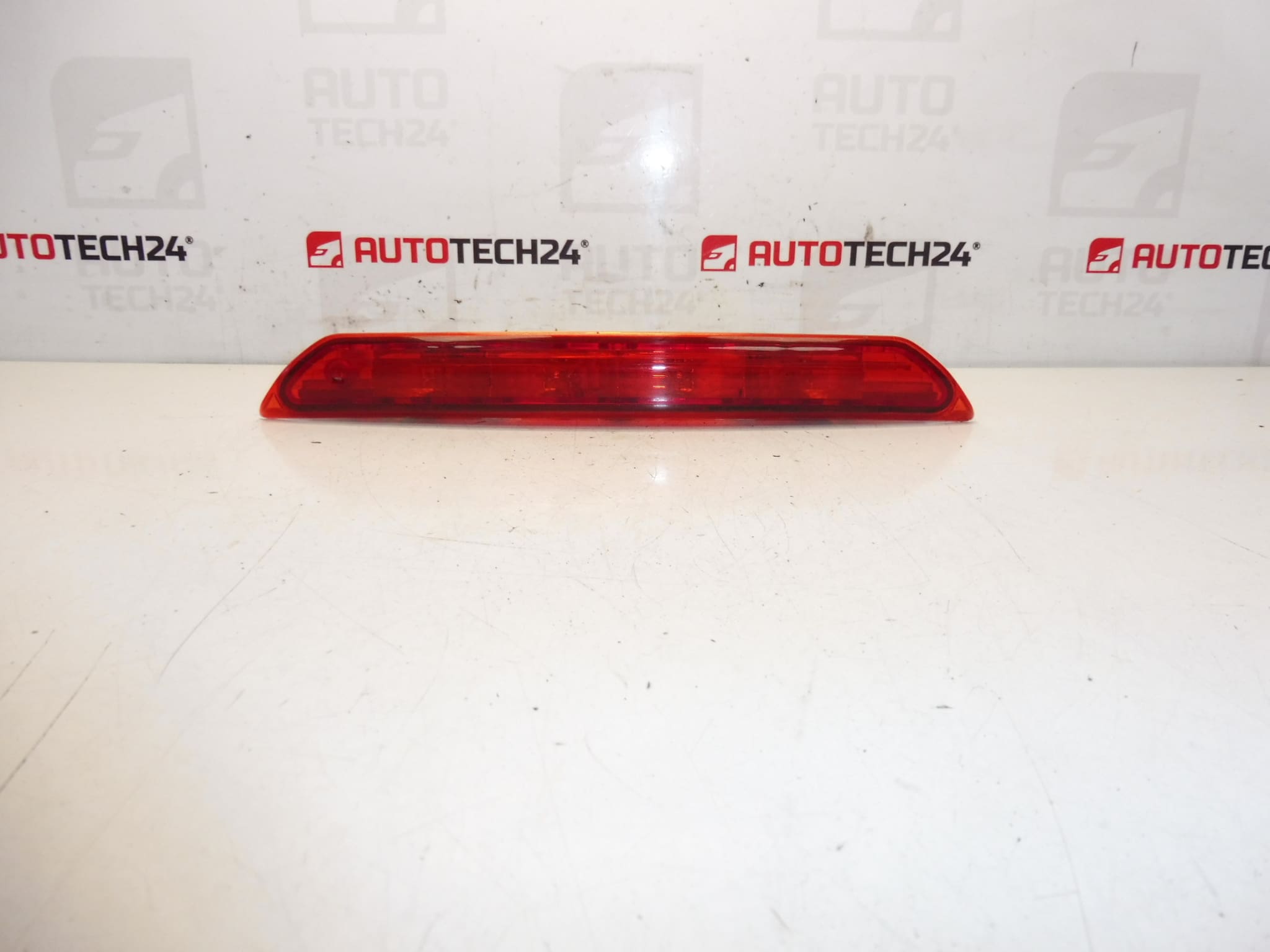 Luz de freno adicional Citroën C3 II 9683116580 6351JS