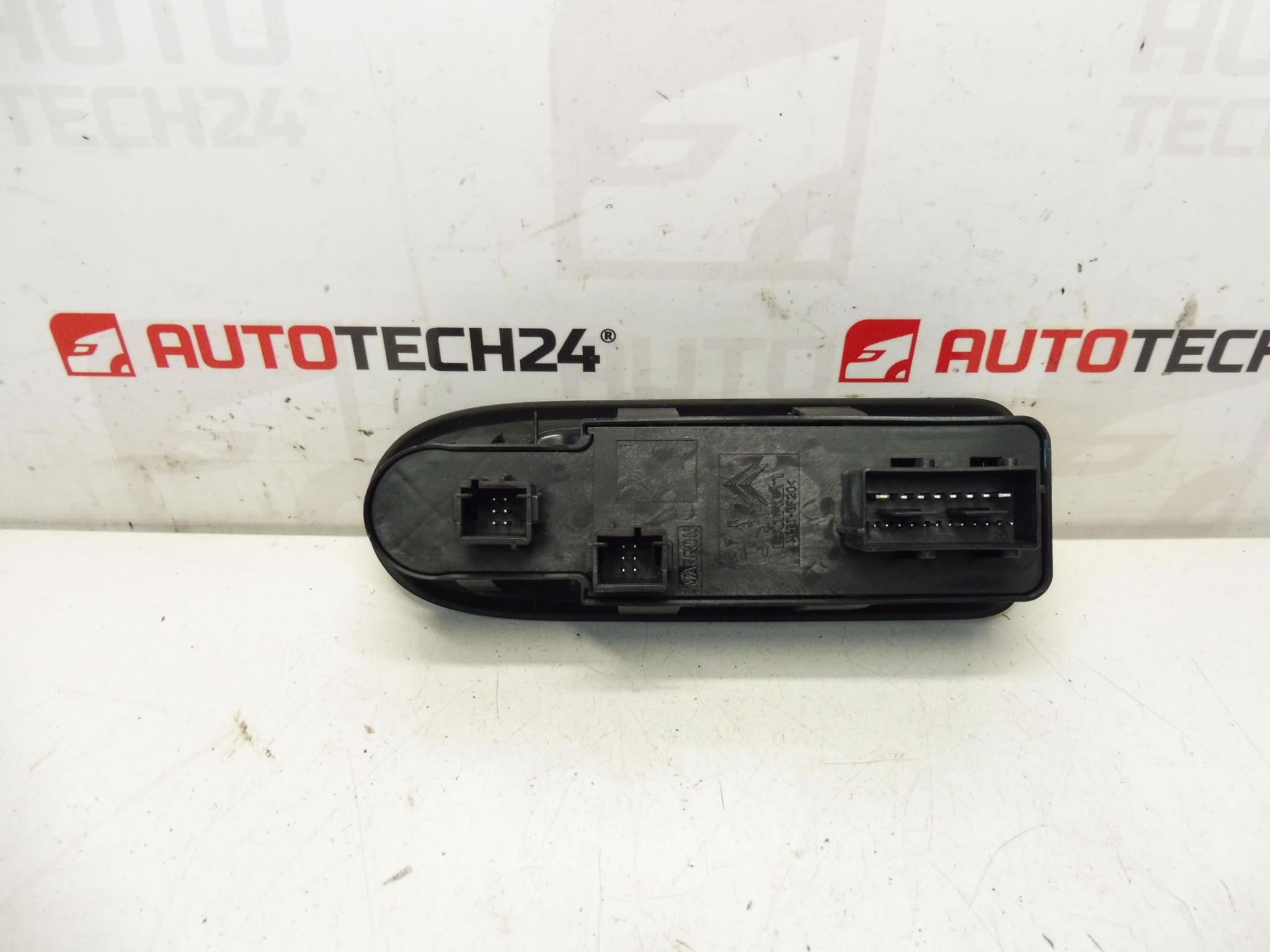 Interruptor de elevalunas y retrovisores Citroën C3 II 96652236XT 6490AZ - Imagen 2