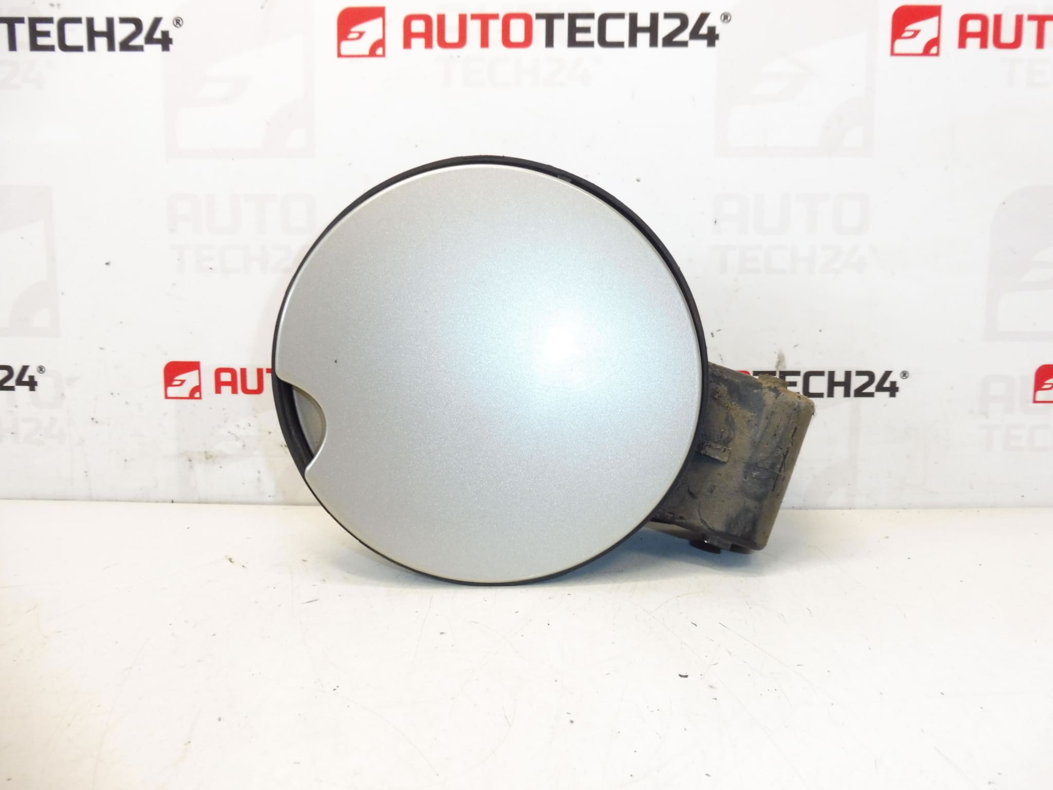Tapon deposito Citroën C4 5 puertas 9650573477 1517C1 ETSC