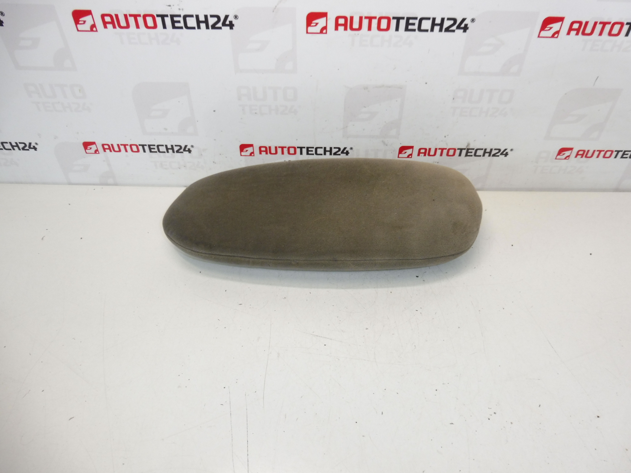Reposabrazos del conductor Citroën C5 8830E6