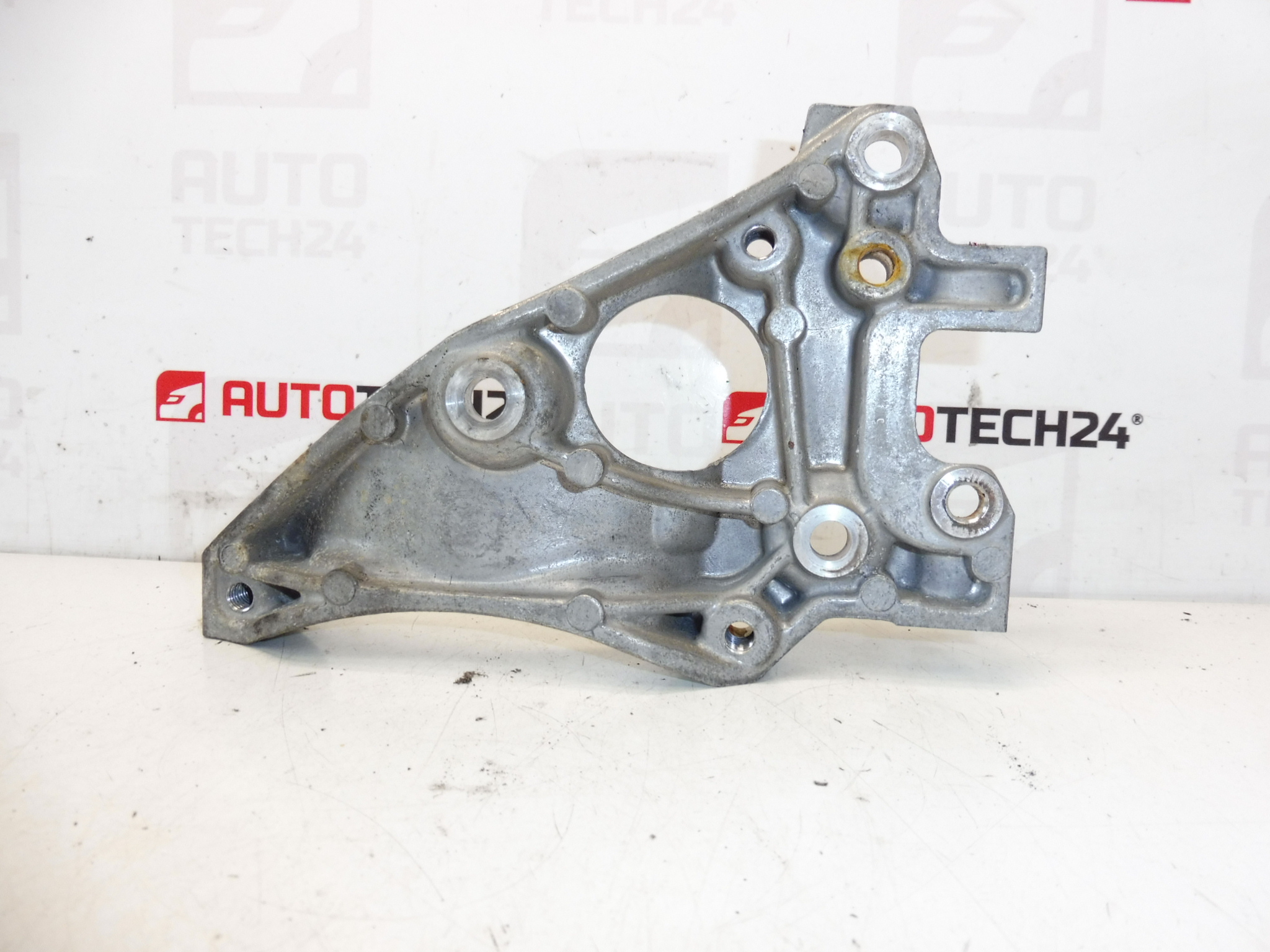 Soporte del compresor de aire acondicionado Citroën Peugeot 1.6 eHDI 9672950980 6453NS
