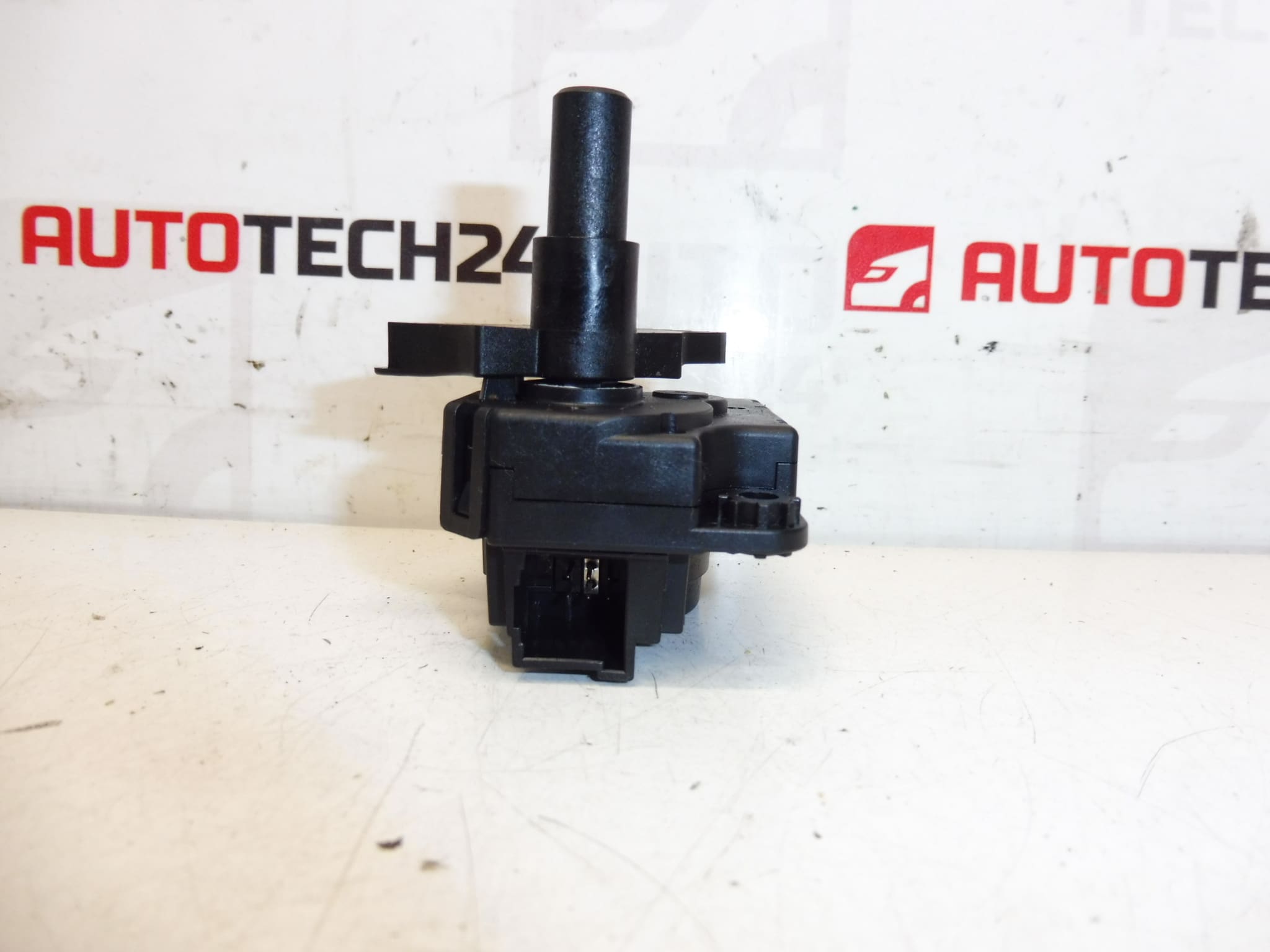 Actuador calefaccion BEHR Citroën Z5509001 2706148A 647995 - Imagen 2
