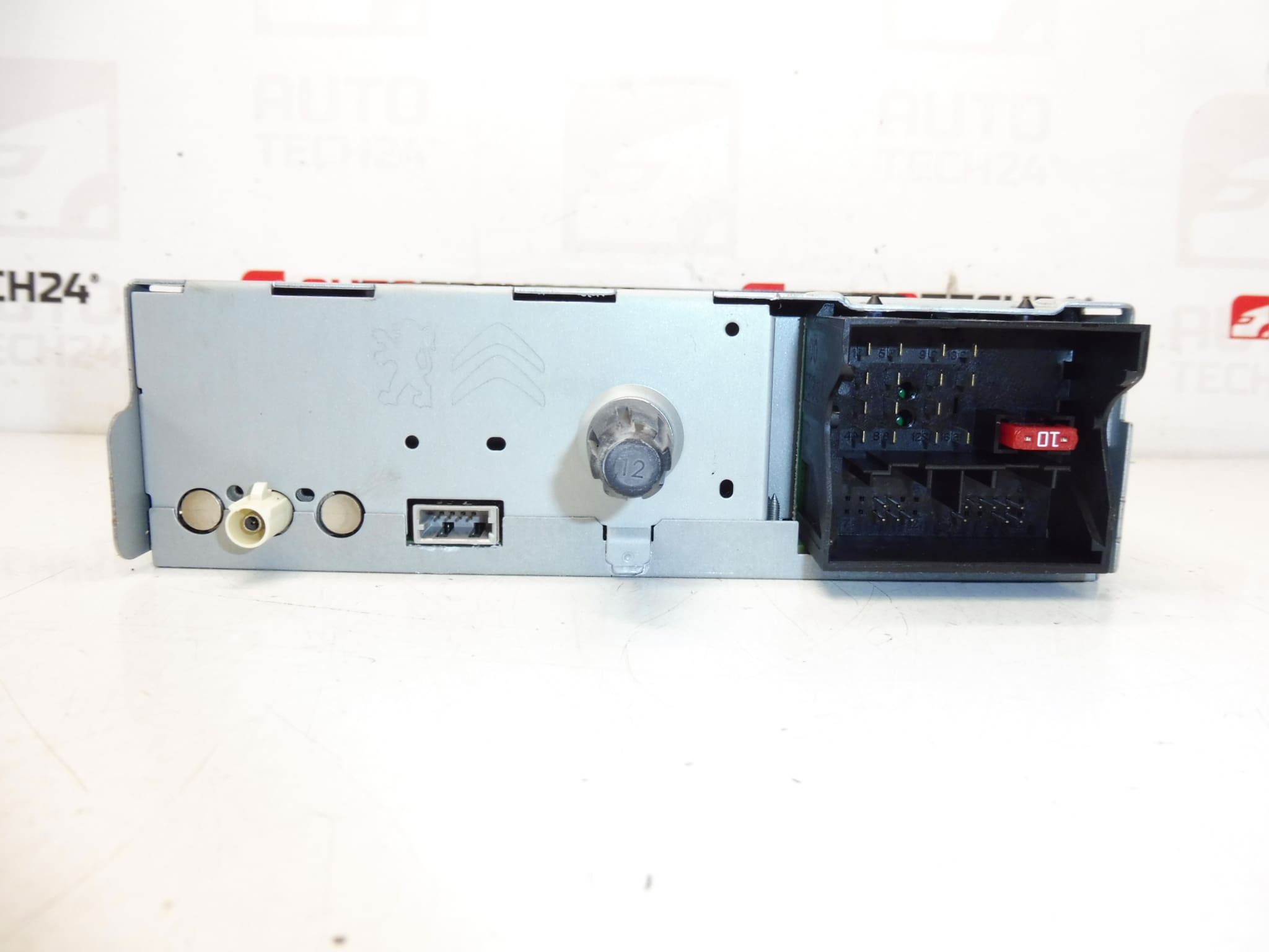 Radio para coche Continental RD45 98053736XT 1612481780 - Imagen 2
