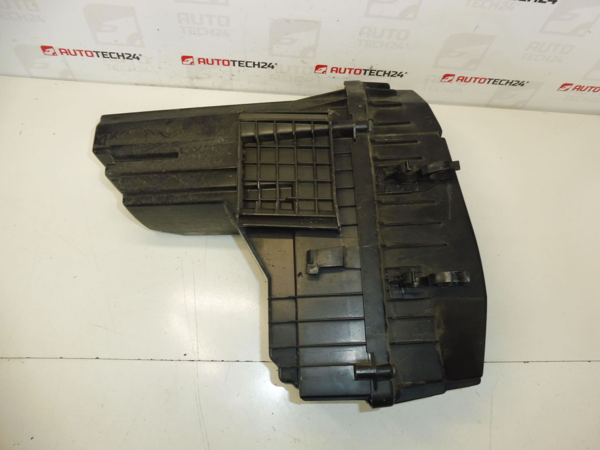 Caja de filtro Filtrbox Citroën Peugeot 2.0 i 9646767780 1427J9 - Imagen 2