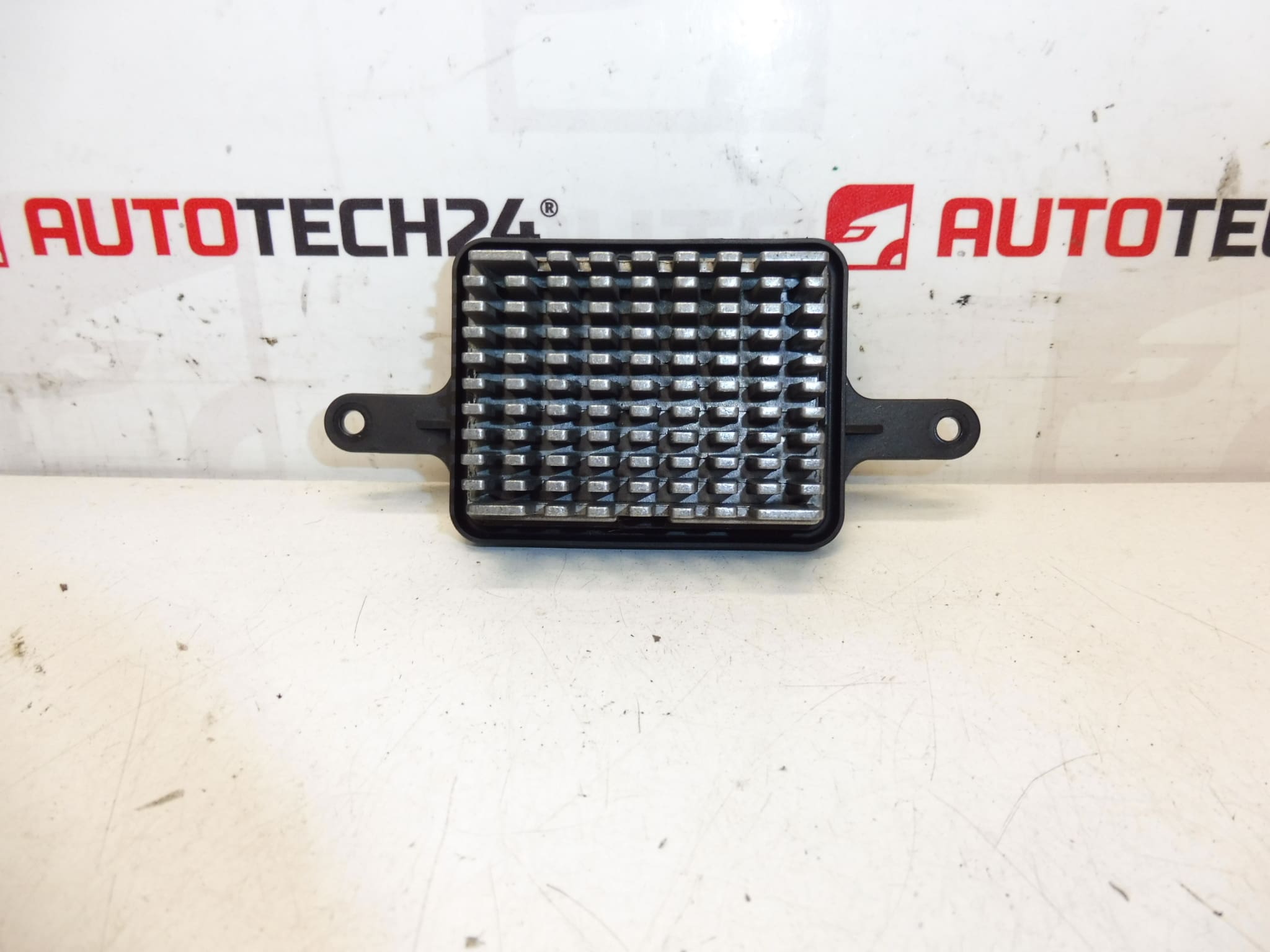 Módulo de control del ventilador del calentador Peugeot 3008 5008 P7708004 6441CQ