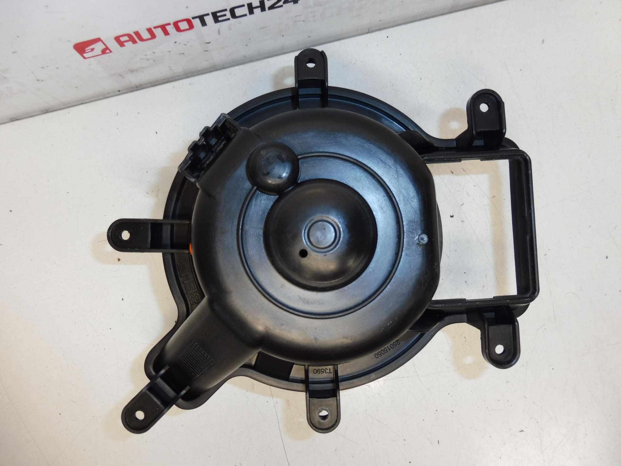 Ventilador de calefacción Peugeot 3008 5008 T3953002 1606389380 - Imagen 2