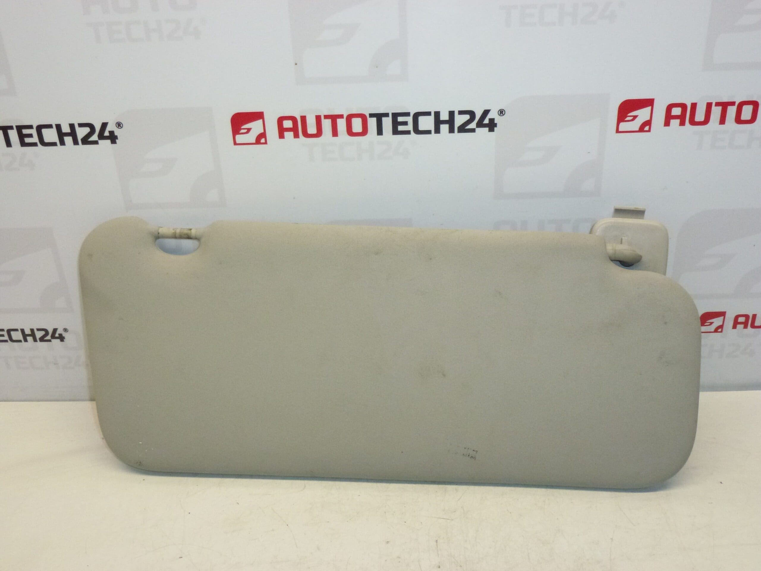 Parasol del conductor Peugeot 407 izquierdo 8143NZ