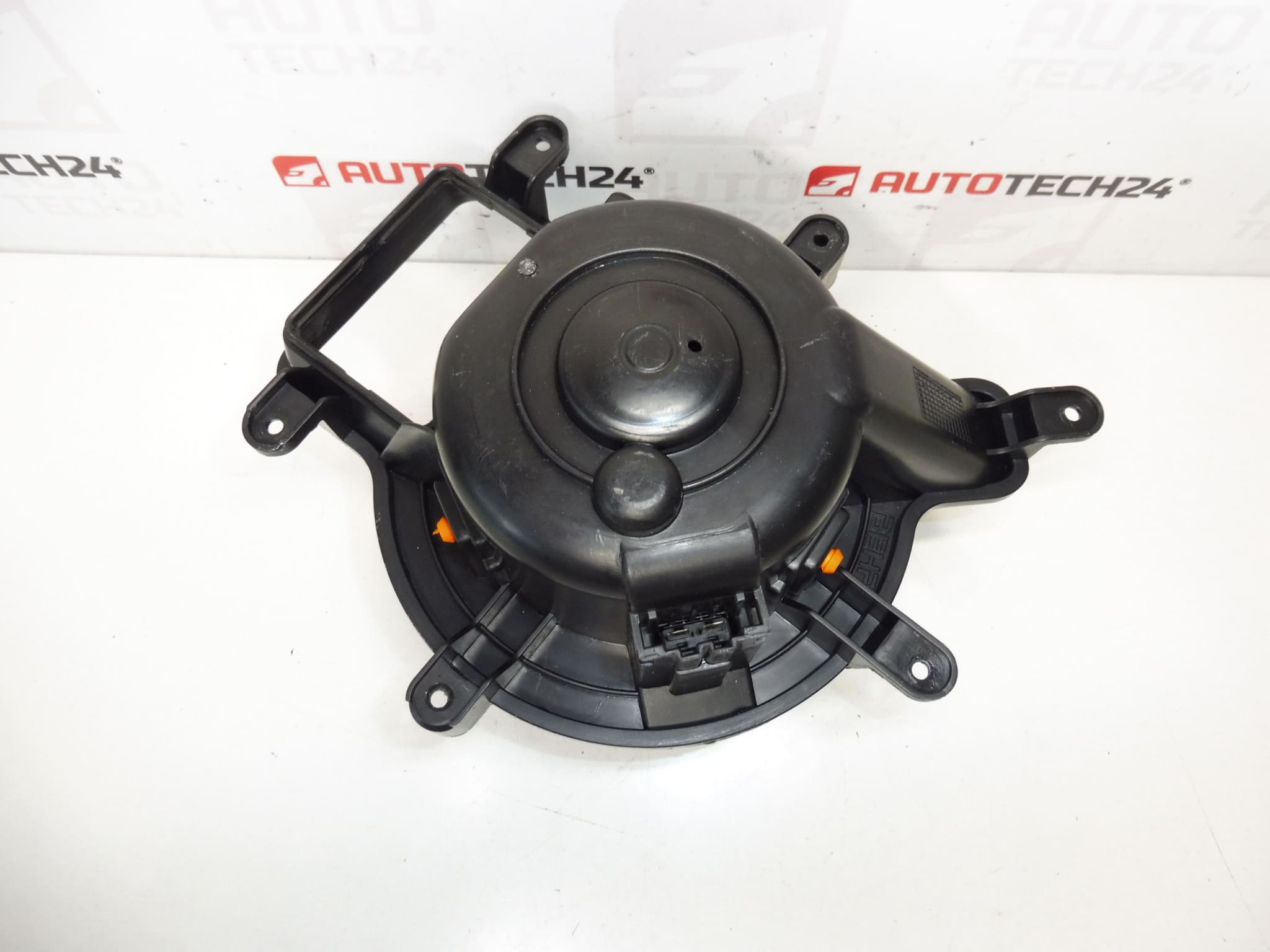 Ventilador calefactor Peugeot 3008 5008 T3953003 6441CP