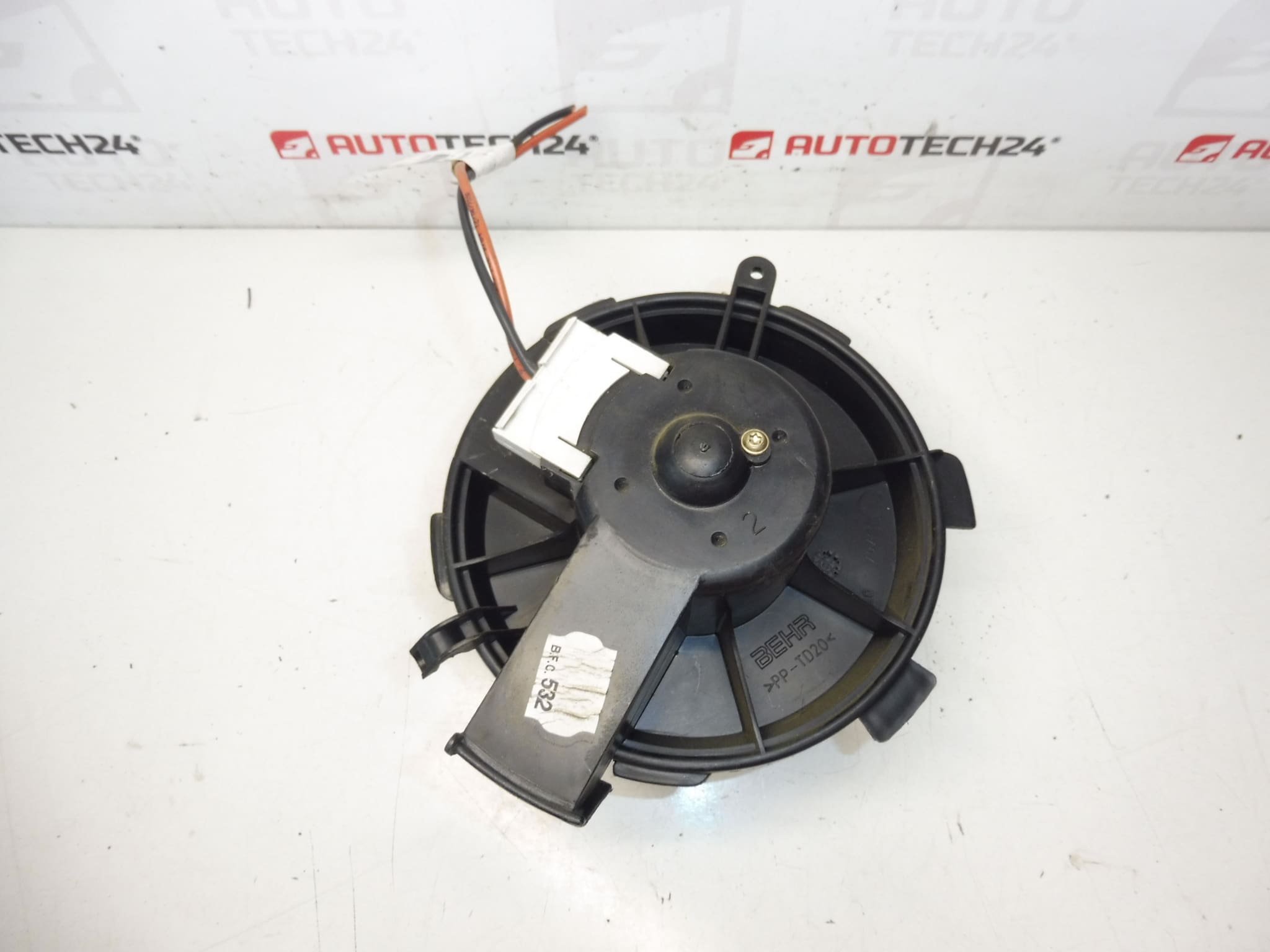 Ventilador calefactor Citroën Peugeot 6441J8 - Imagen 2