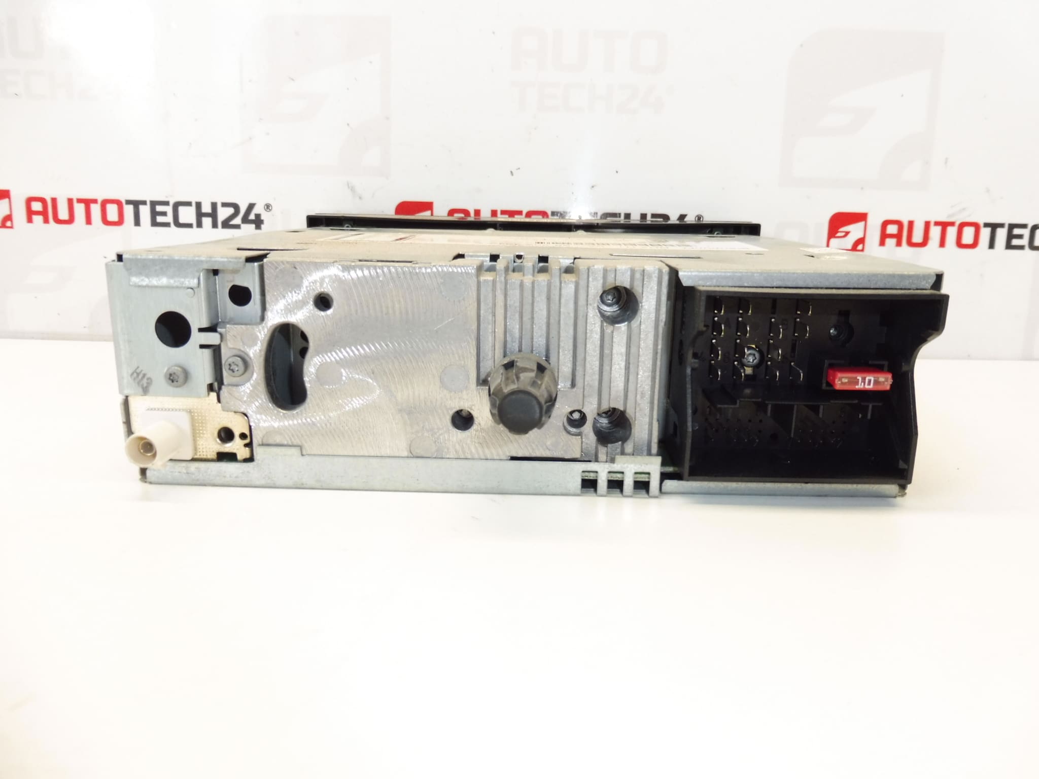 Radio de coche con CD Blaupunkt RD4-N1 - 02 Citroën/Peugeot 9660646477