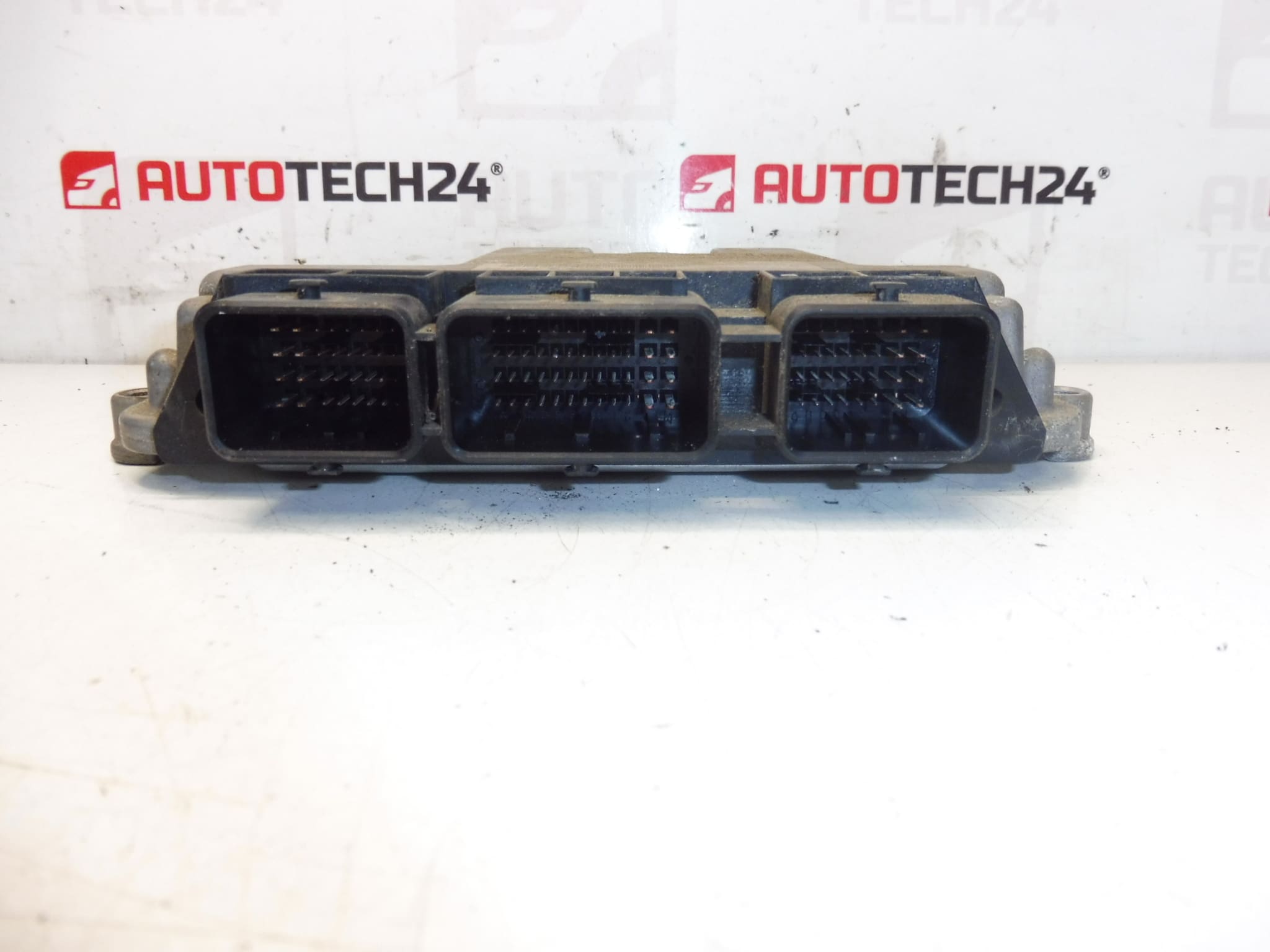 Centralita ECU Bosch EDC16C3 1.4 HDI 0281010707 9647785780 - Imagen 2