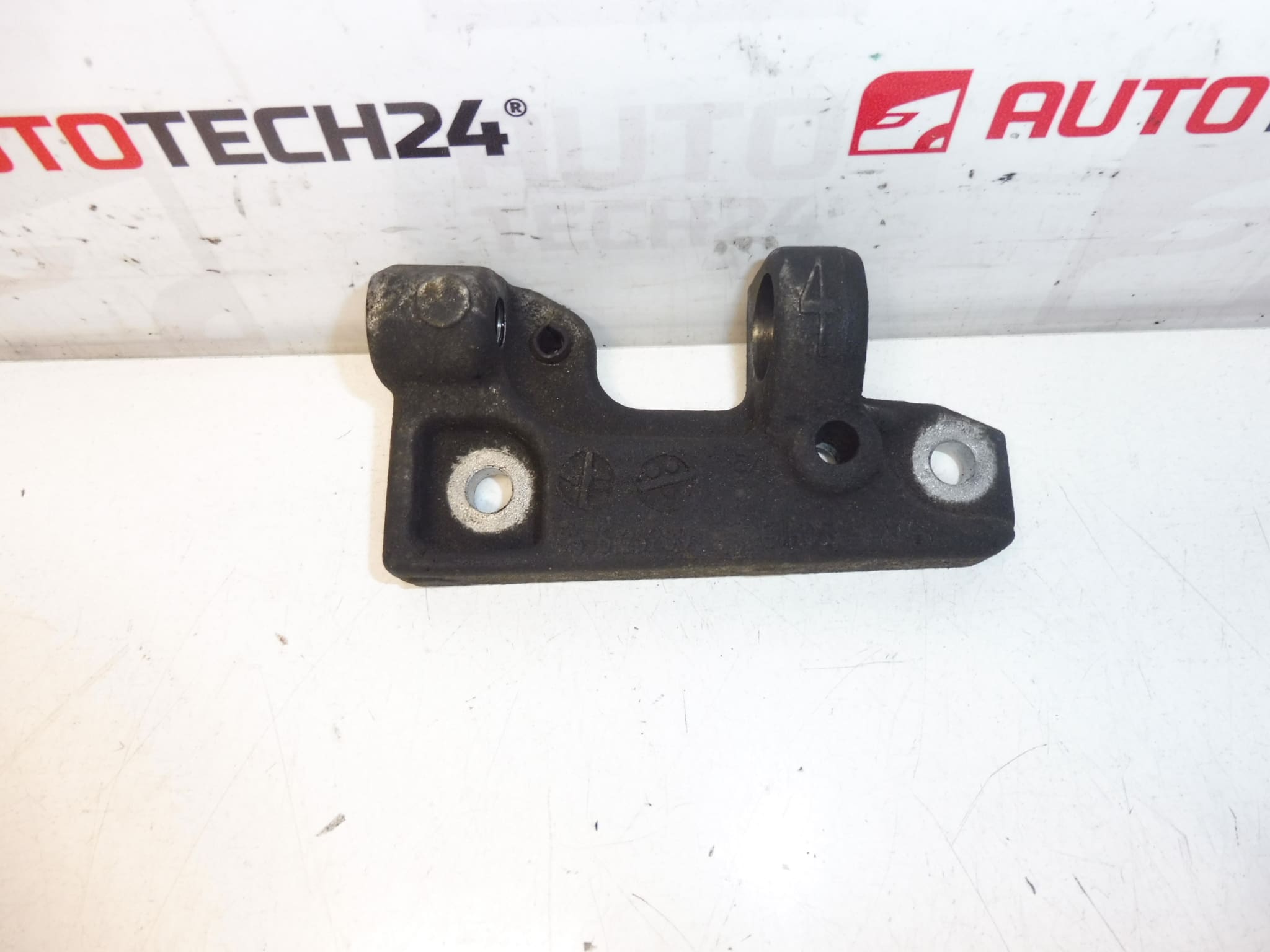 Citroën Peugeot Soporte Alternador 9656125280 5706K9
