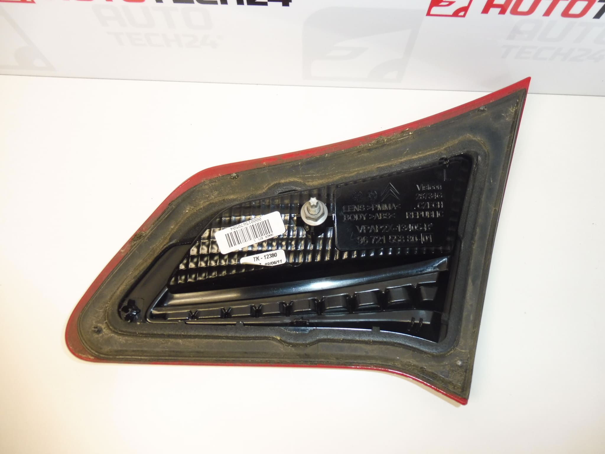 Marco decorativo del piloto trasero izquierdo Citroën C4 II 9672155880 7453E4 - Imagen 2