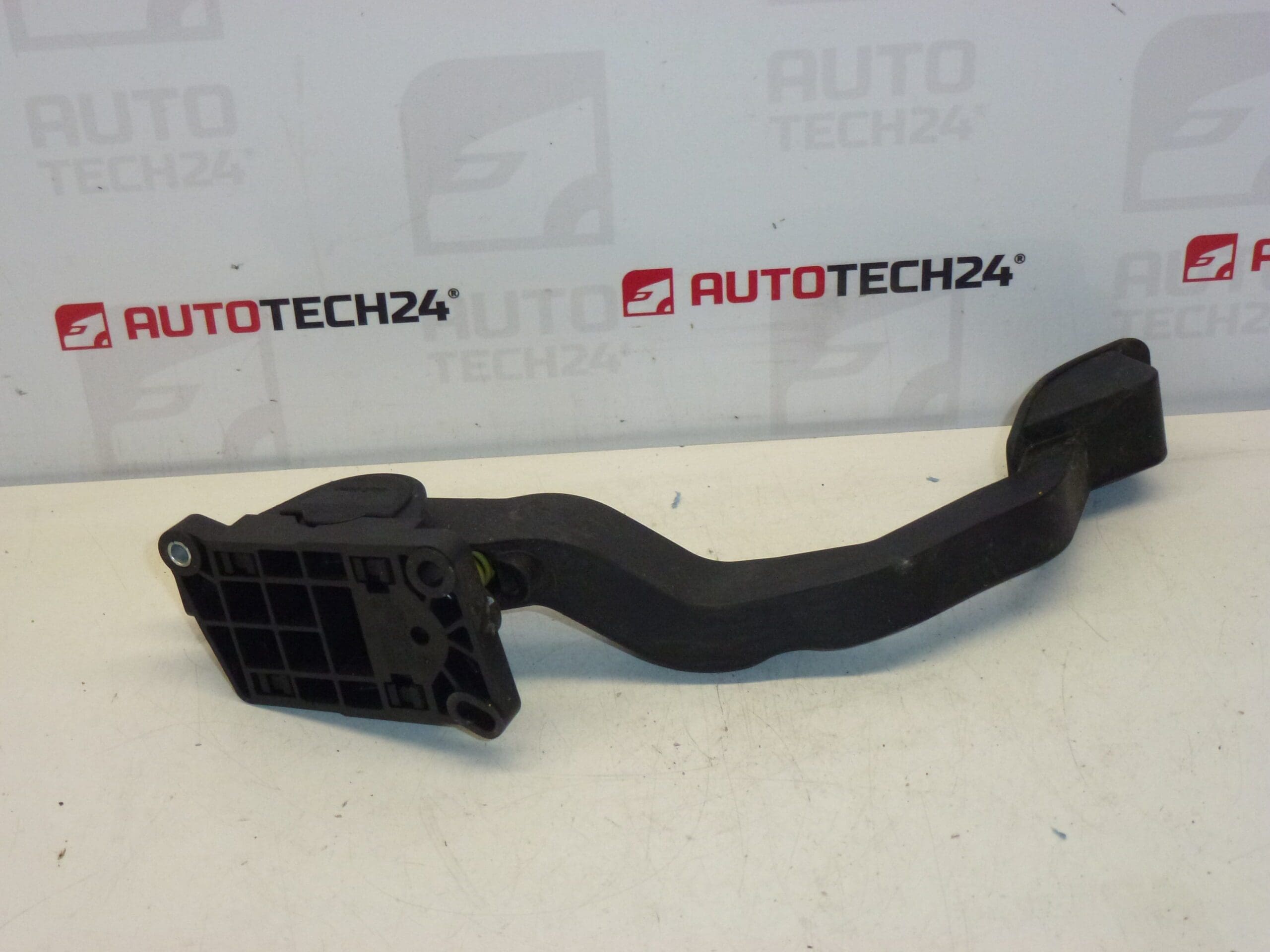 Pedal acelerador Peugeot 206 Bosch 9645852280 0280752237 1601Q2 - Imagen 2