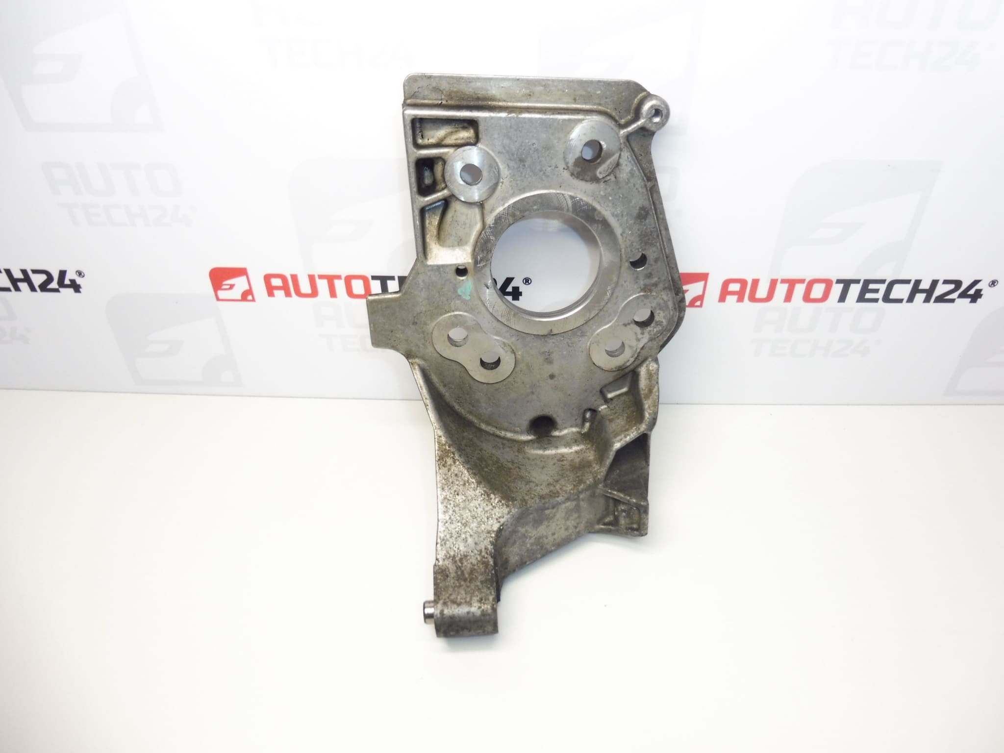 Soporte bomba inyección 1.6 HDI Bosch 9684778280 192689